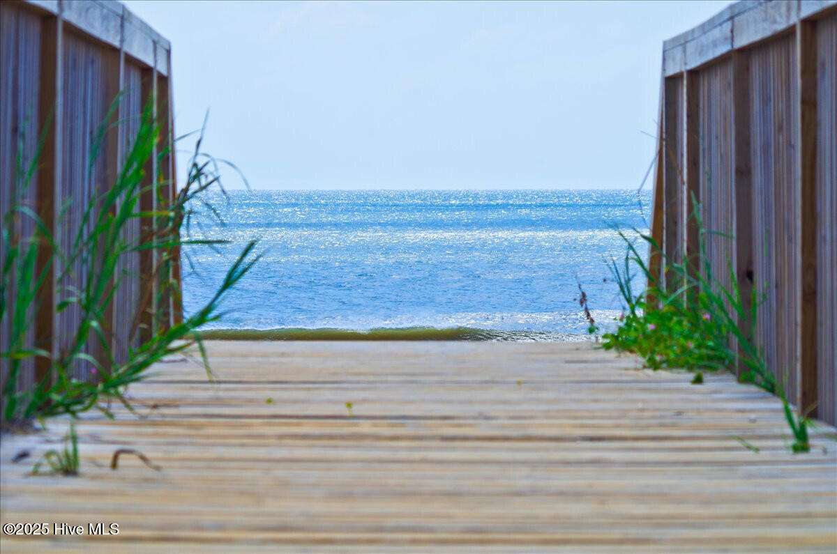 100497468 | Photo 13