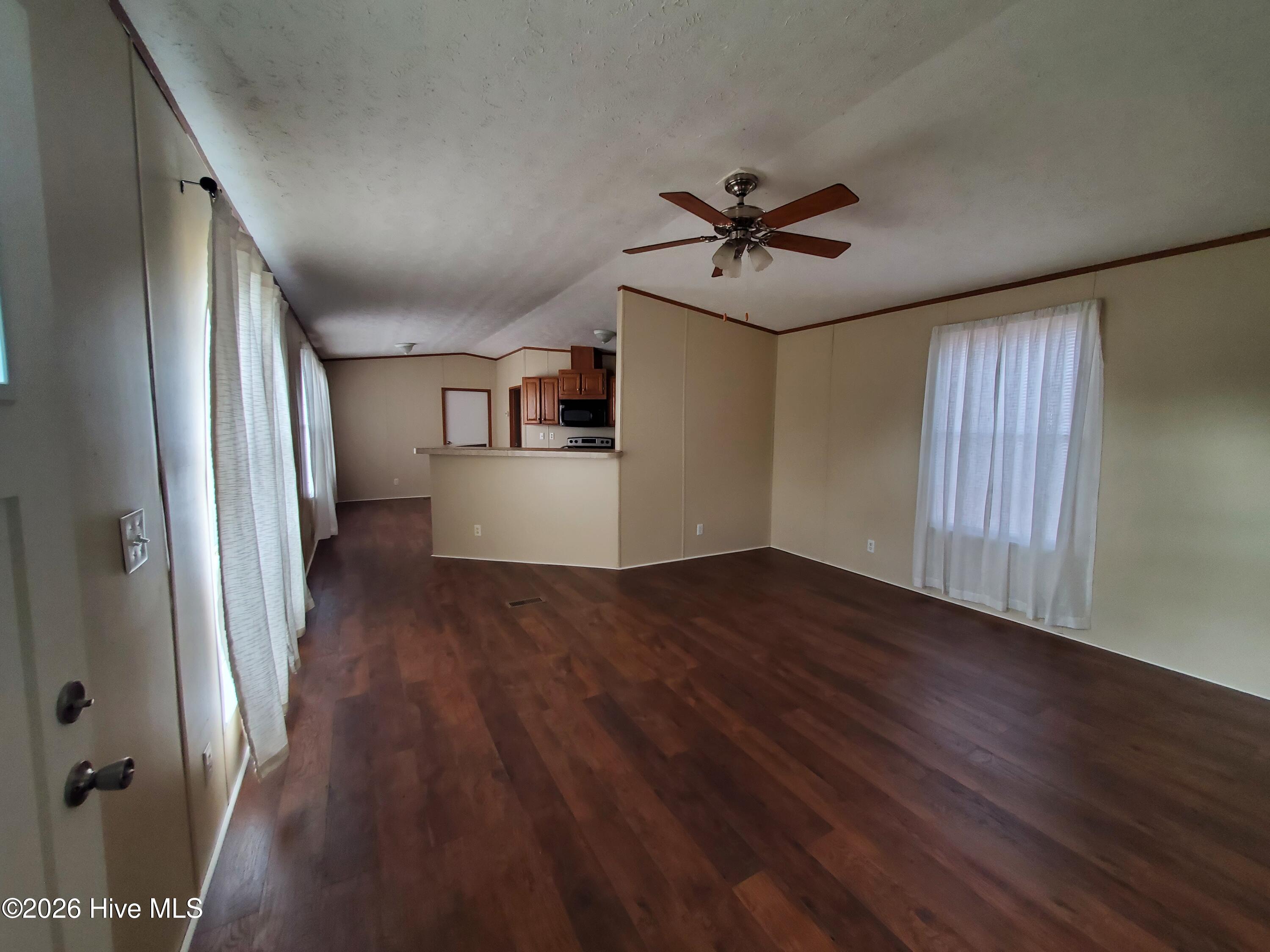 100551123 | Photo 18