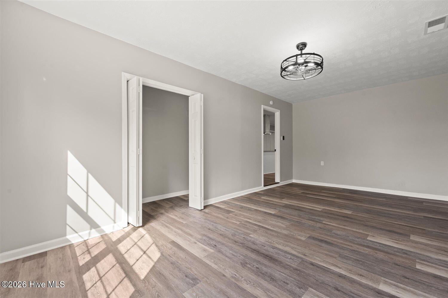 06-3605 Cameron Dr 06