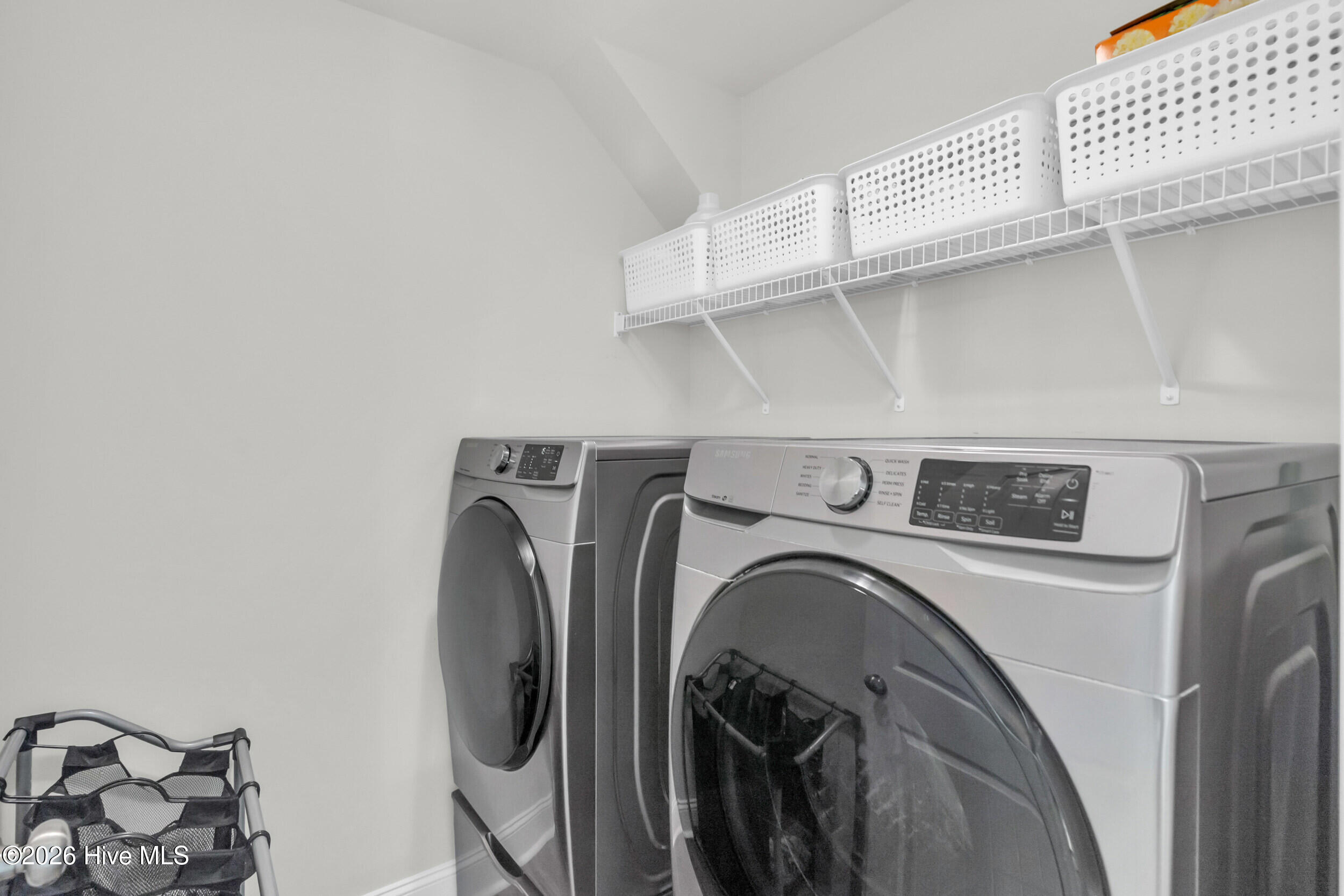 100548282 | Photo 14