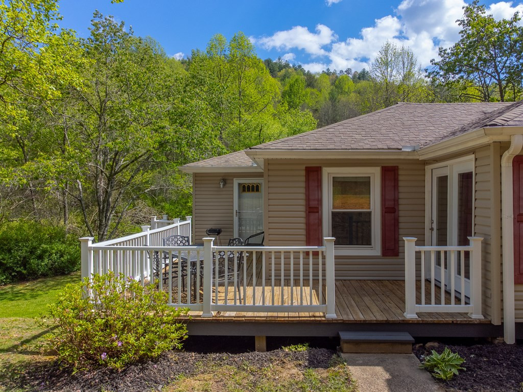 Exterior photo of 1303 Atoah Road, Robbinsville, NC 28771. MLS: 98544399