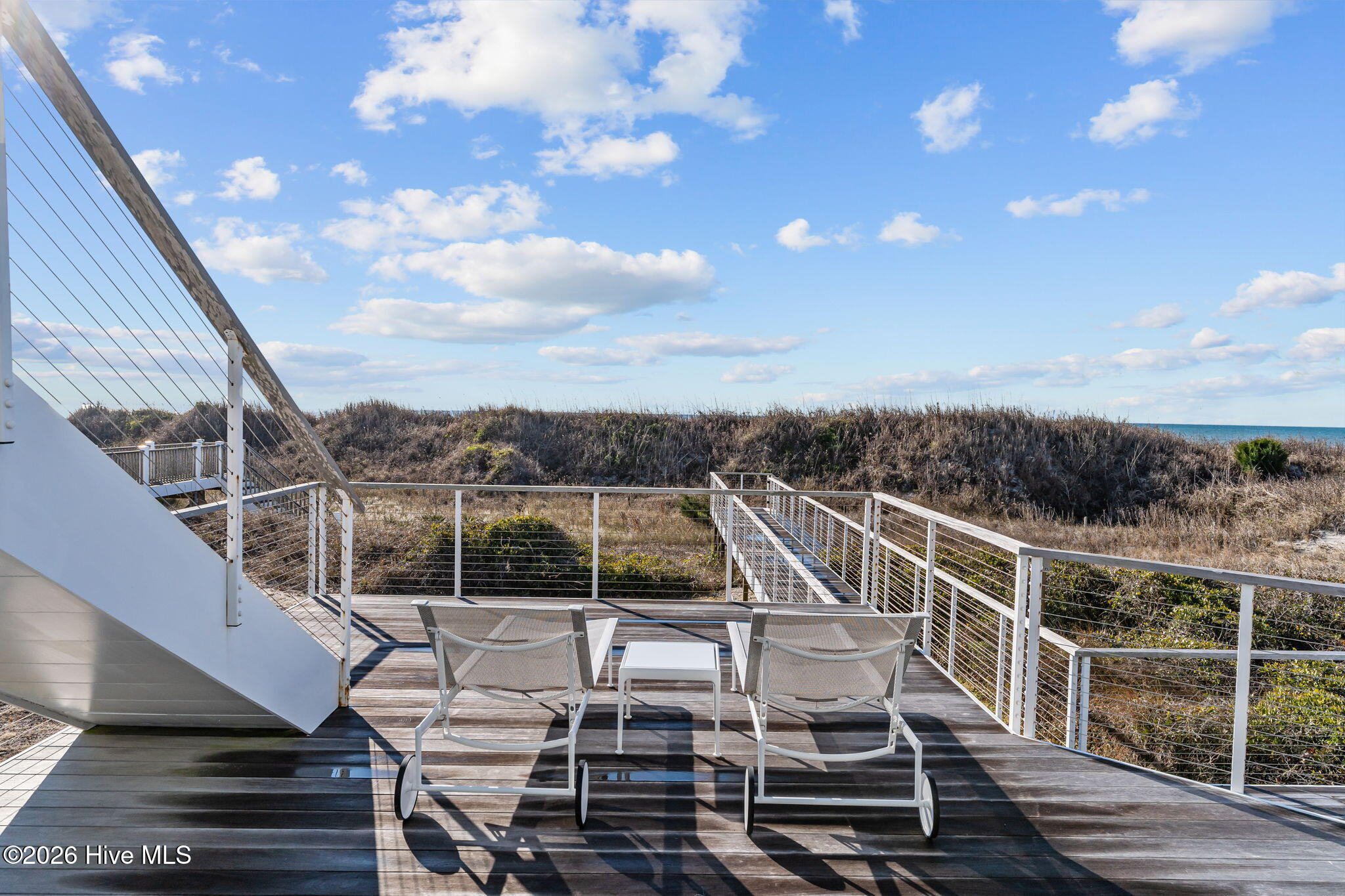 100552258 | Photo 40