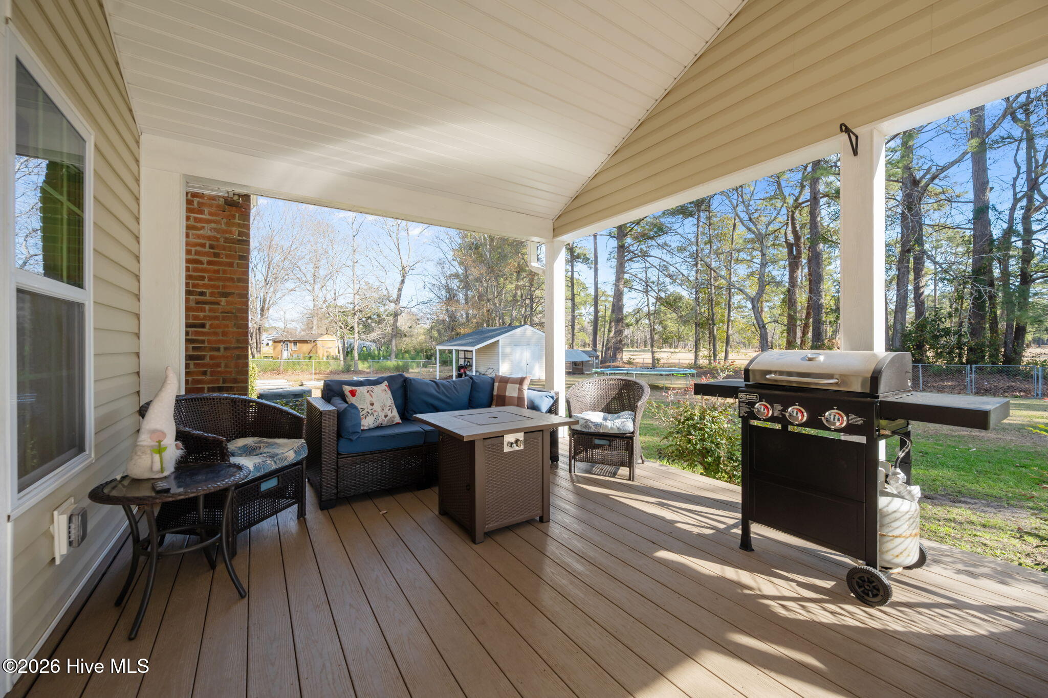 100547741 | Photo 45