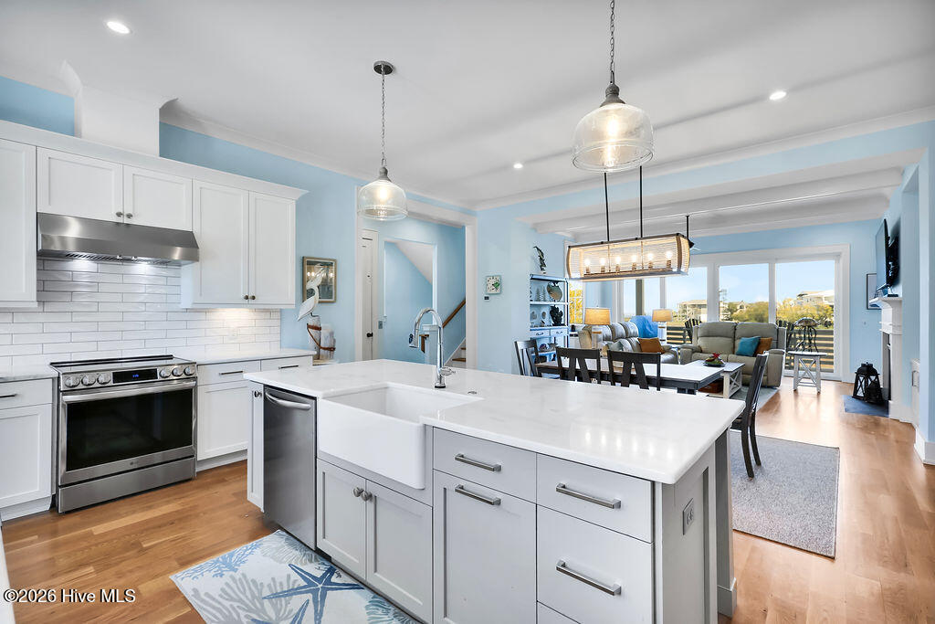 100564956 | Photo 14