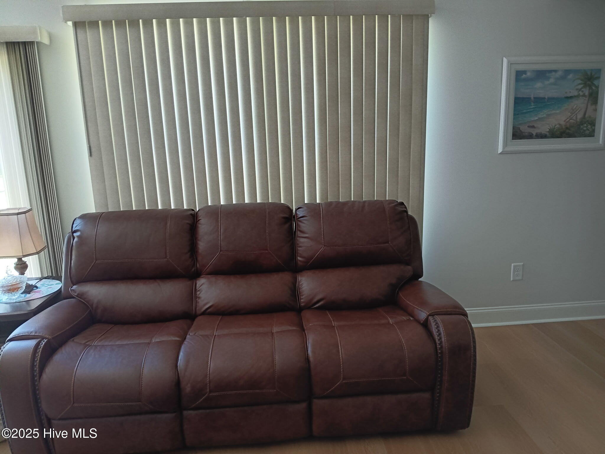 100533340 | Photo 10