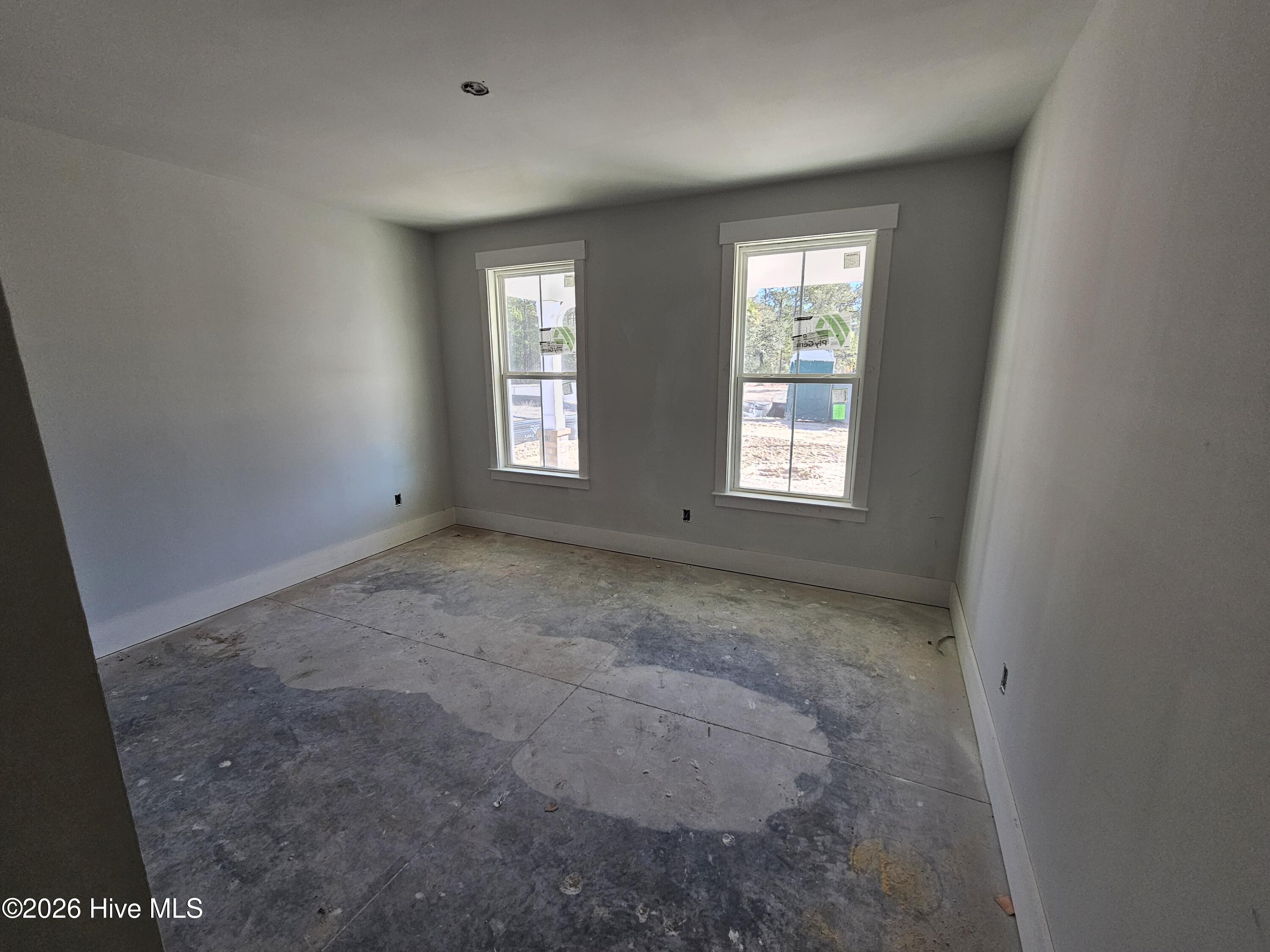 100544380 | Photo 14