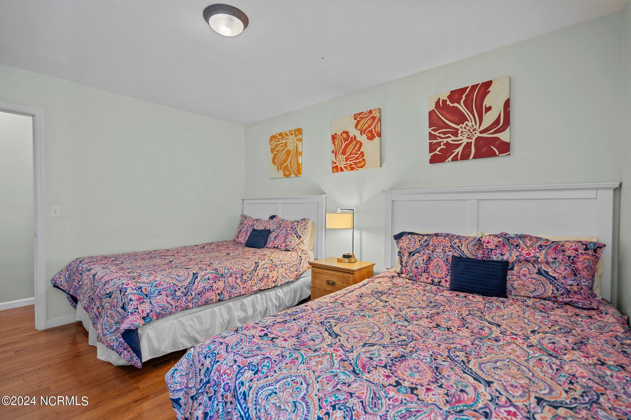 1308 Carolina Beach Avenue N 3a, Carolina Beach, NC 28428 – photo 14: 26-web-or-mls-DSC09818