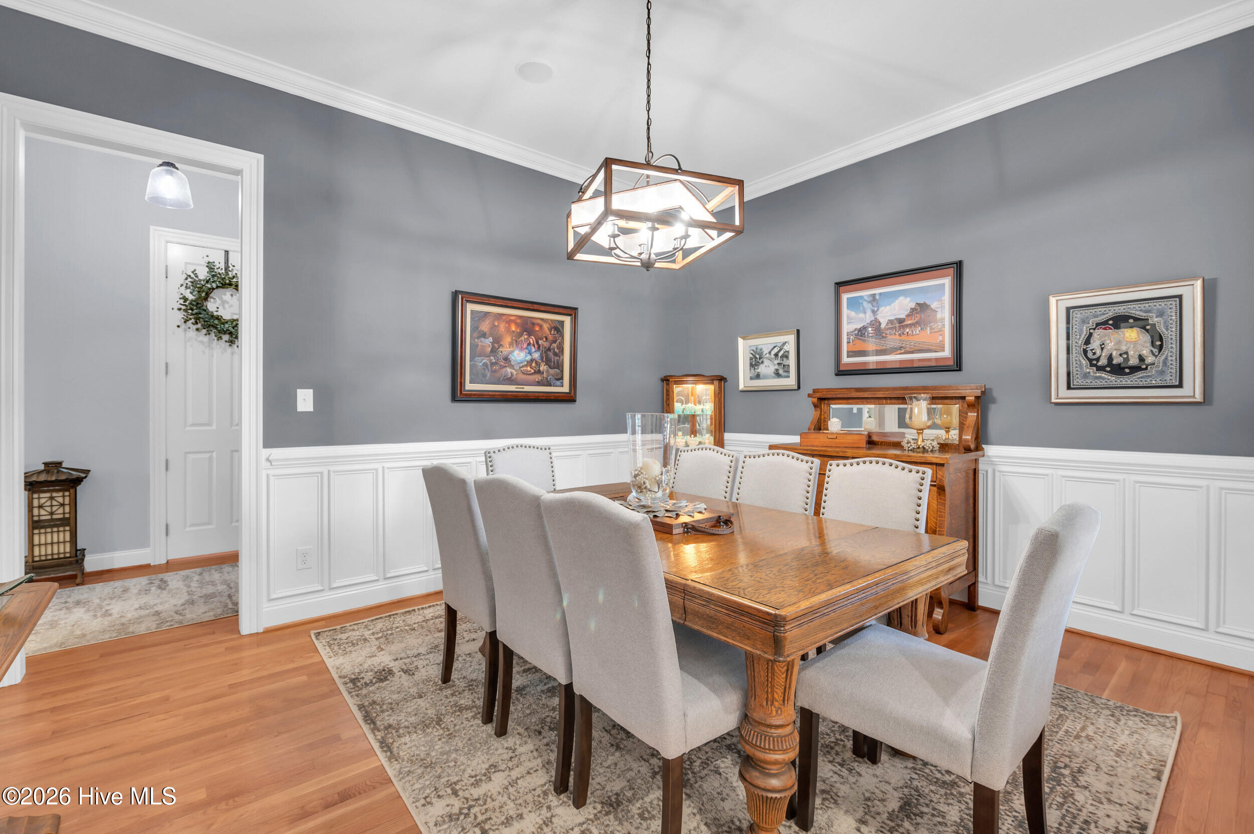 100547693 | Photo 11