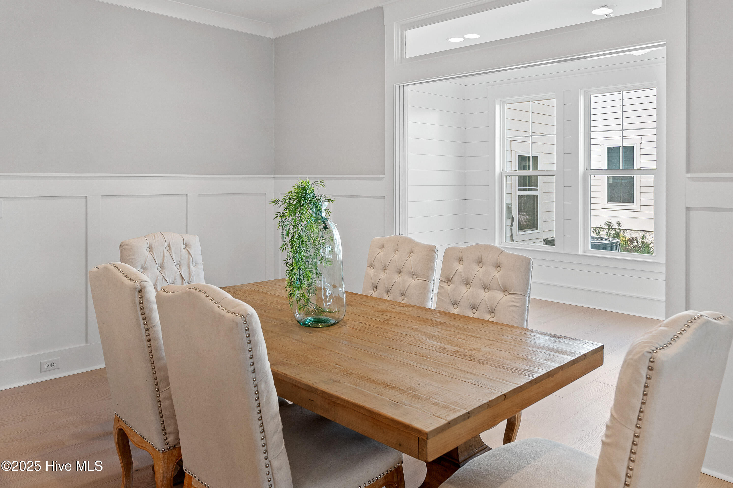 100471087 | Photo 24