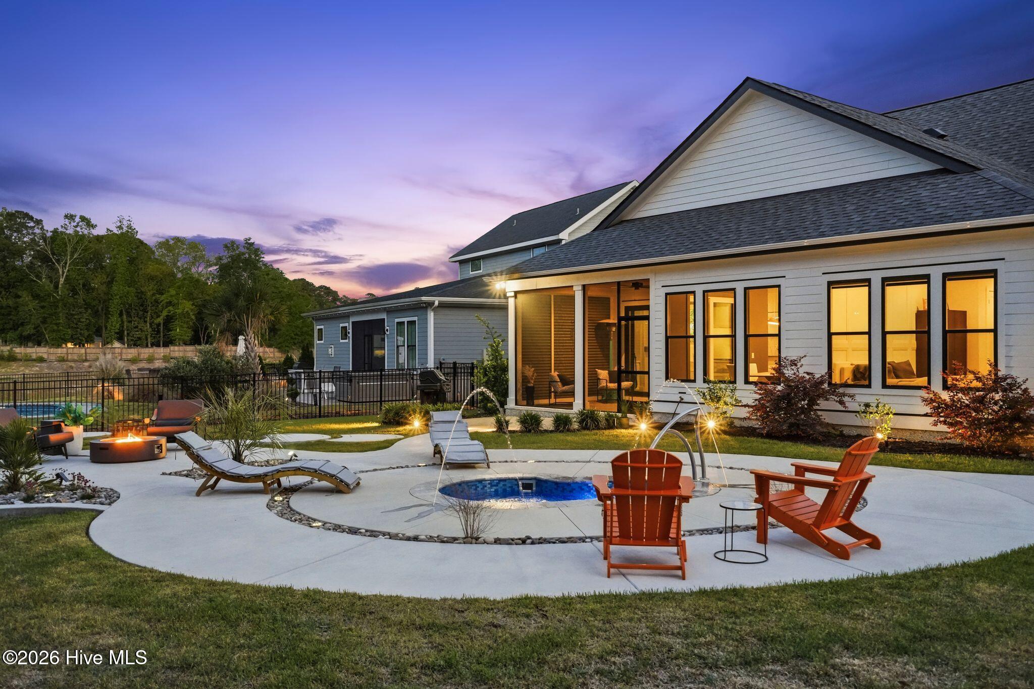 100569019 | Photo 71