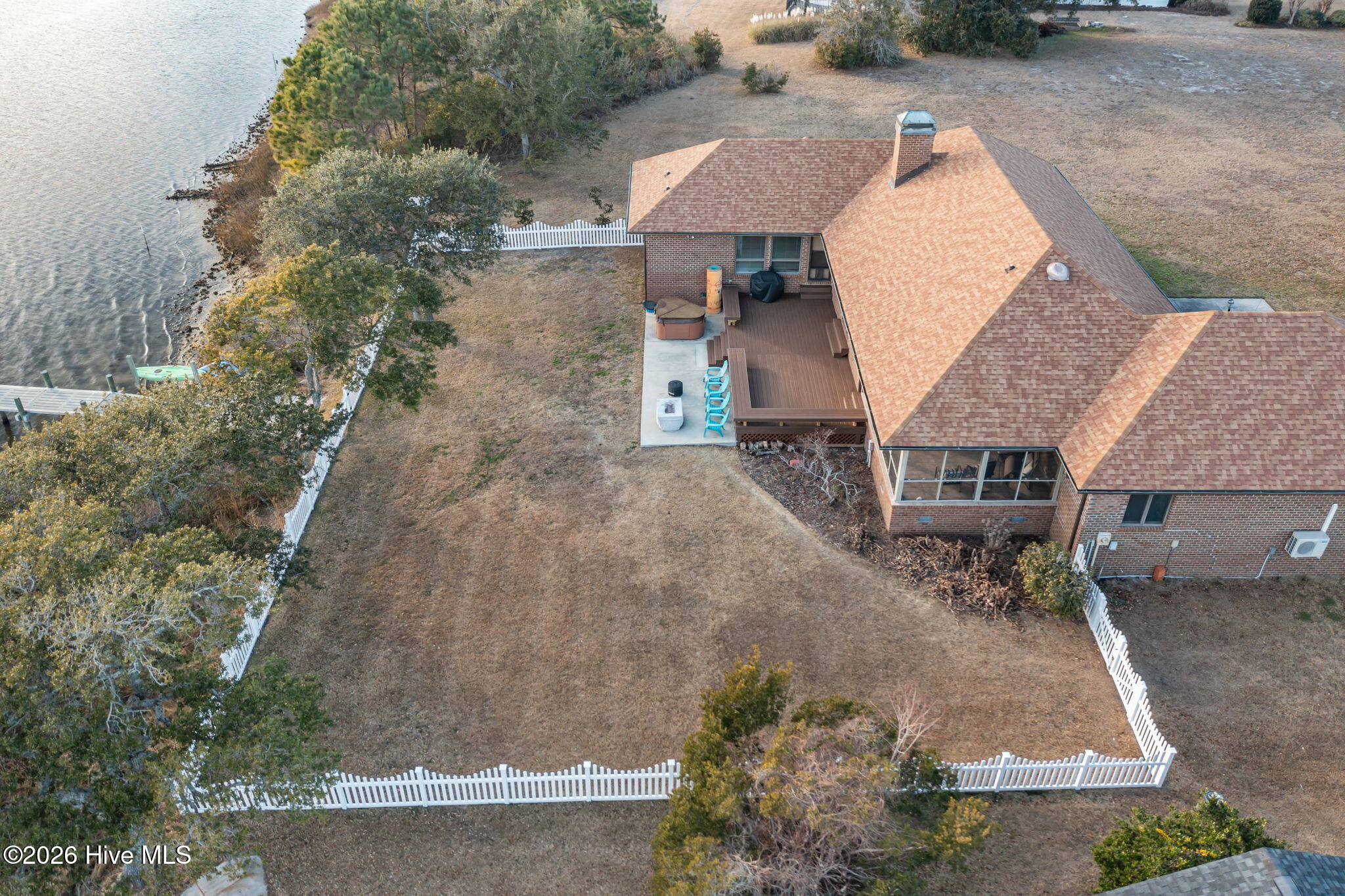 200 Pelican Drive, Newport, NC, 28570