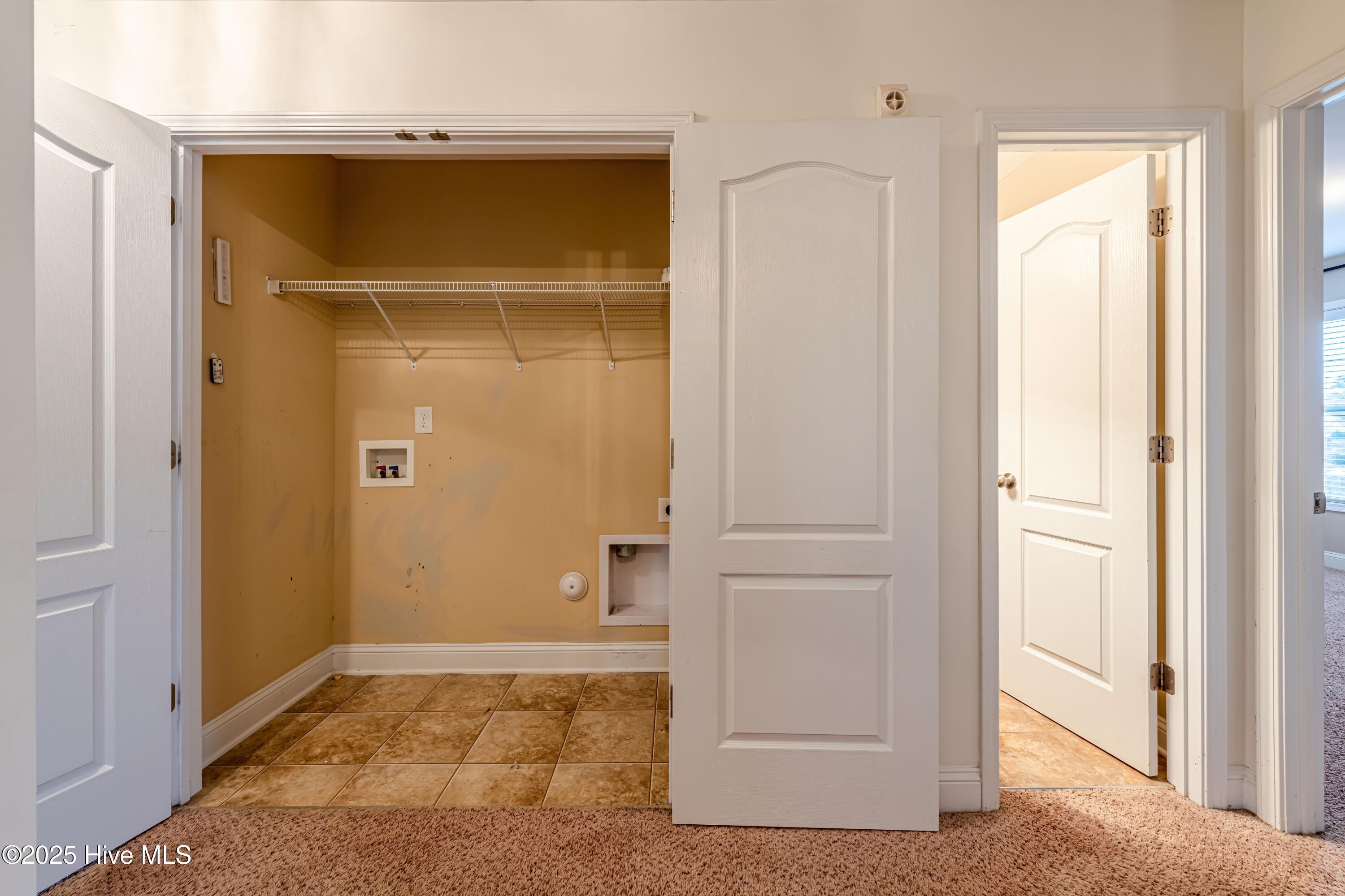 100546682 | Photo 37