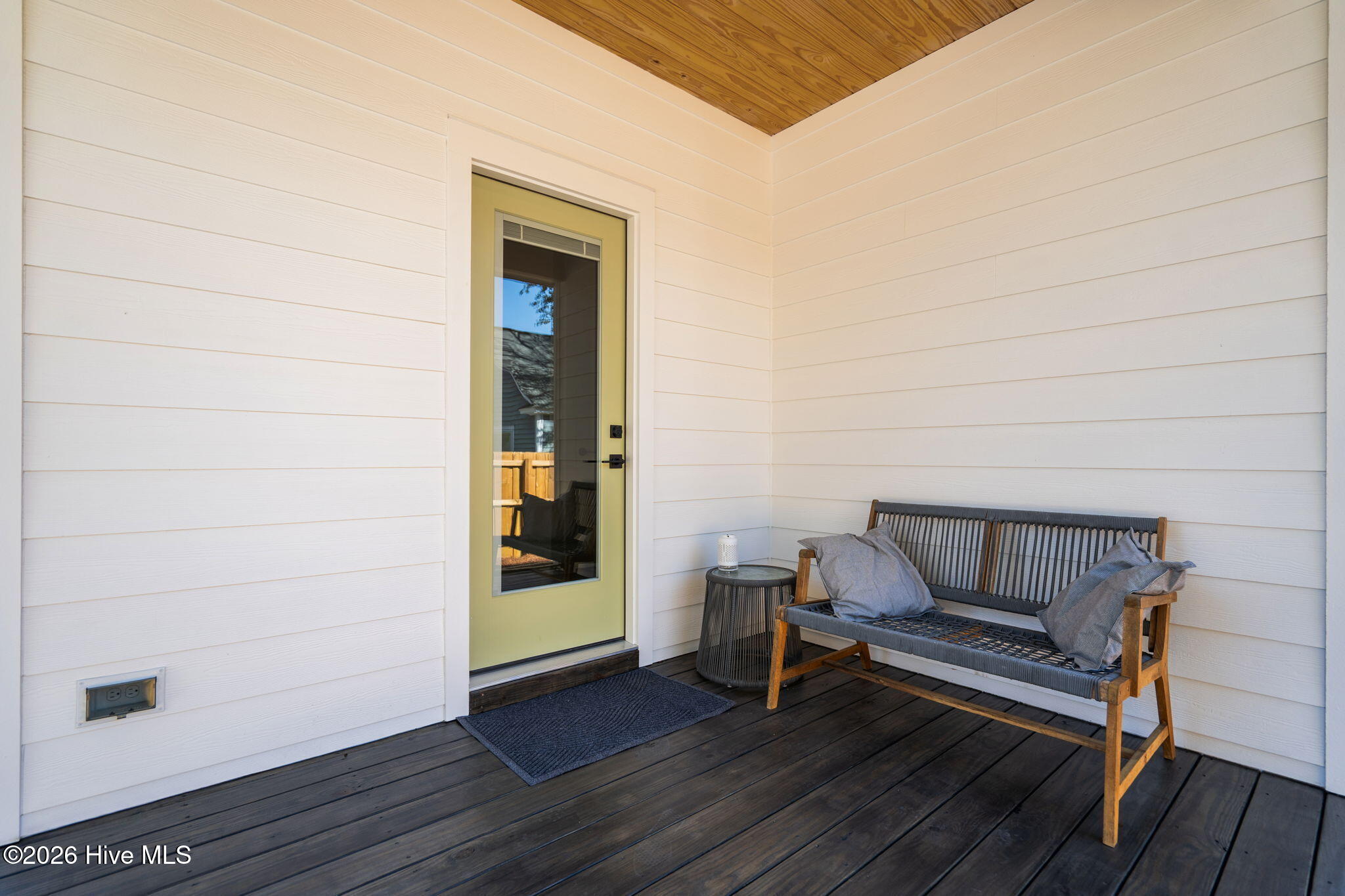 100553901 | Photo 37