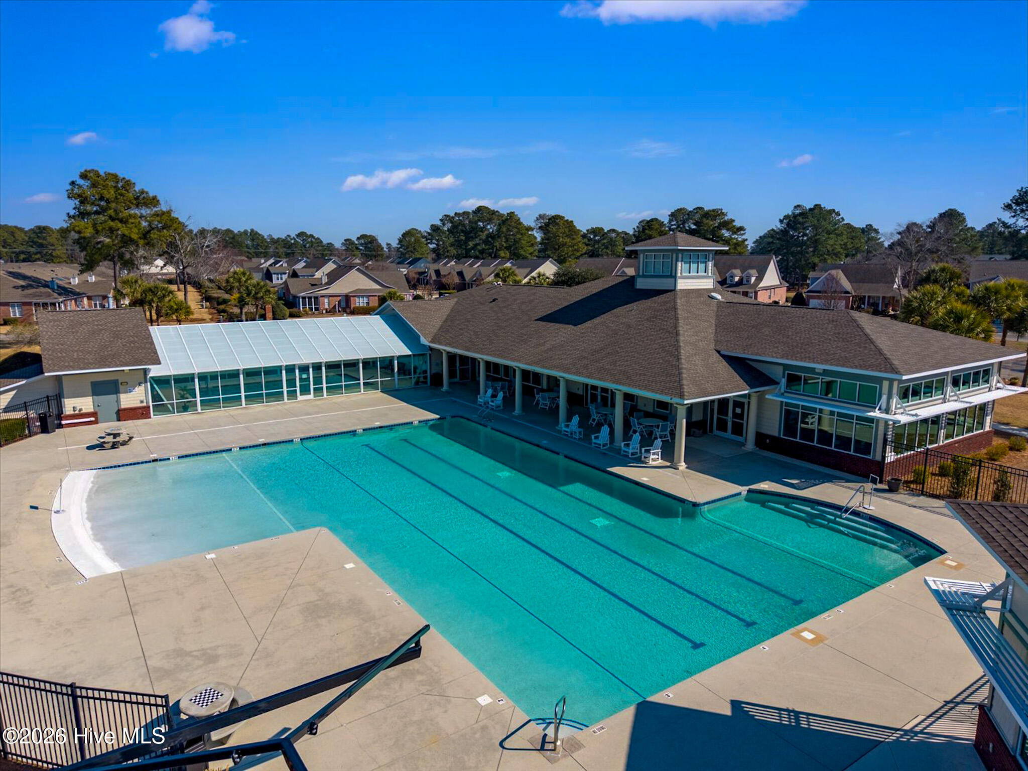 100554989 | Photo 61