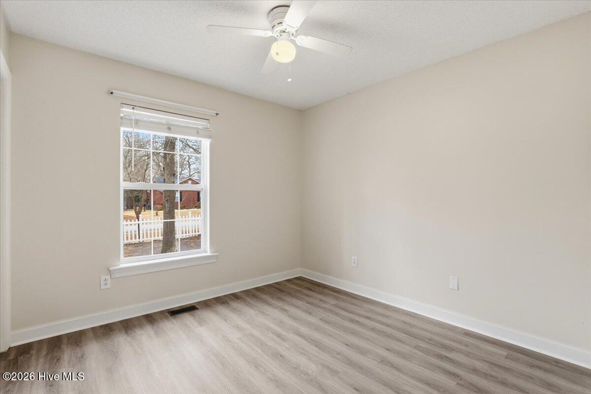 23-2806 Cornell Ct-23