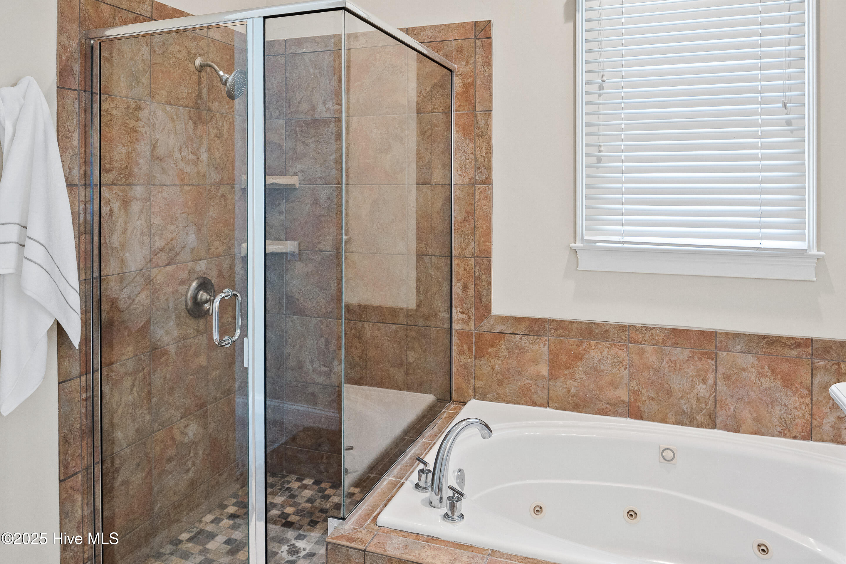 100534537 | Photo 27