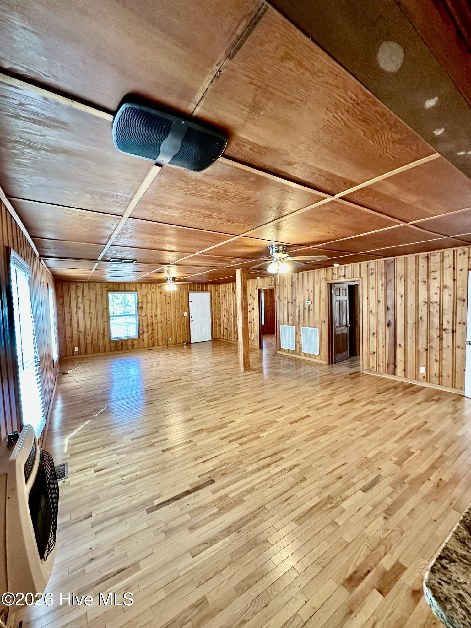 Photo 5 of Single family home for sale at 588 Lightwood Knot Rd, Kelly, NC 28448 | MLS# 100565621 | Listing updated on 2026-09-04