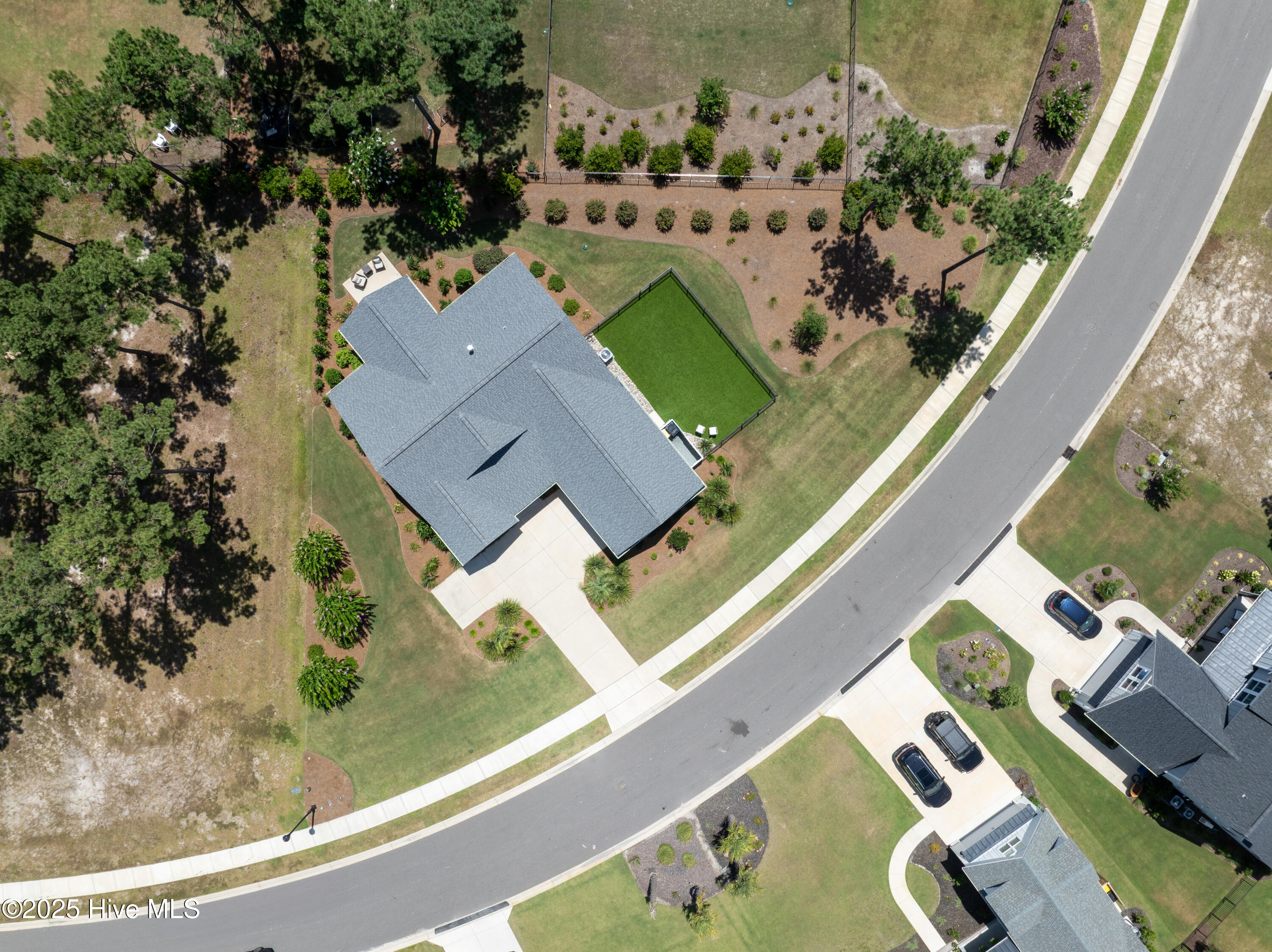 100542822 | Photo 40