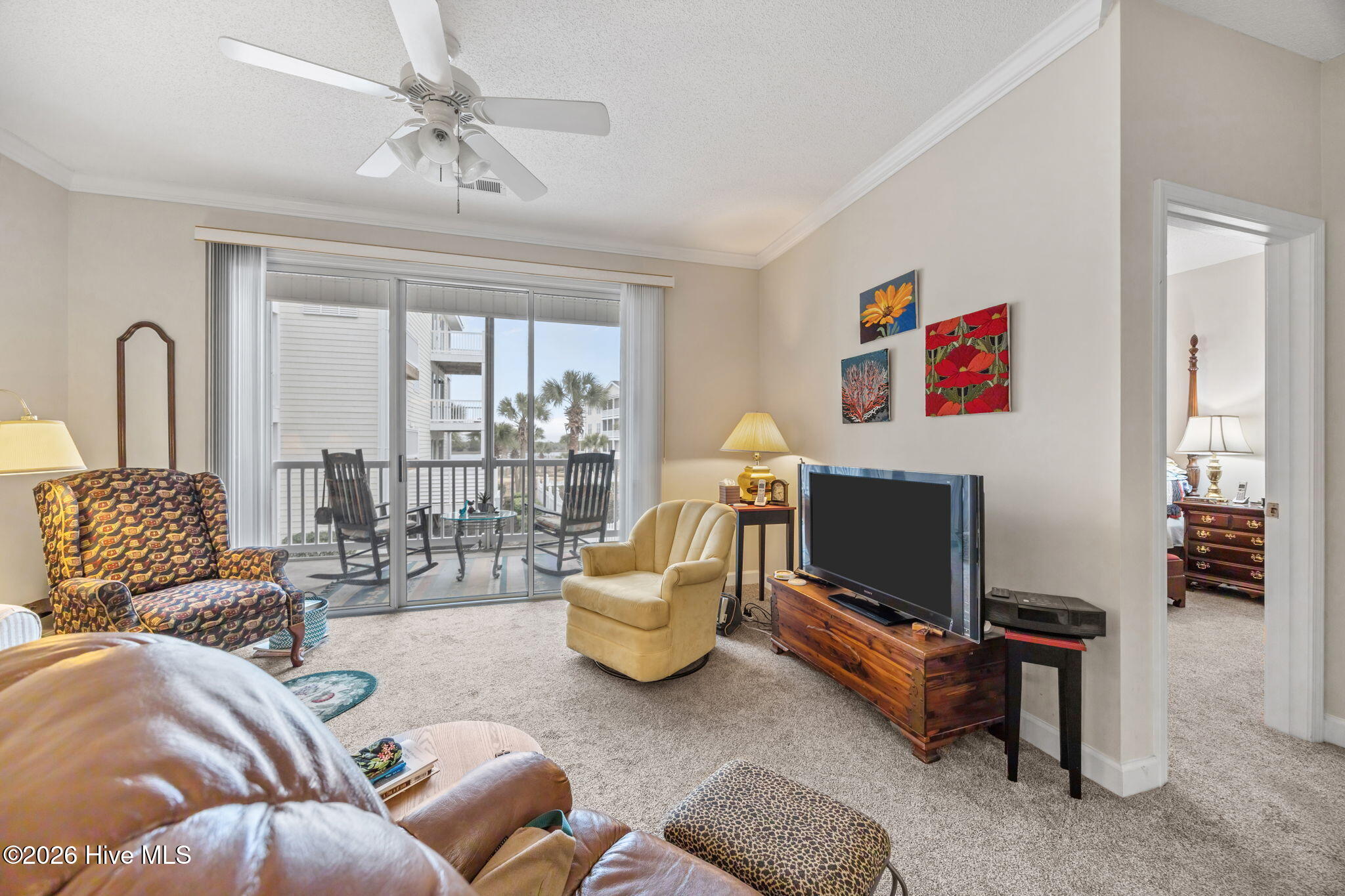 100556722 | Photo 14