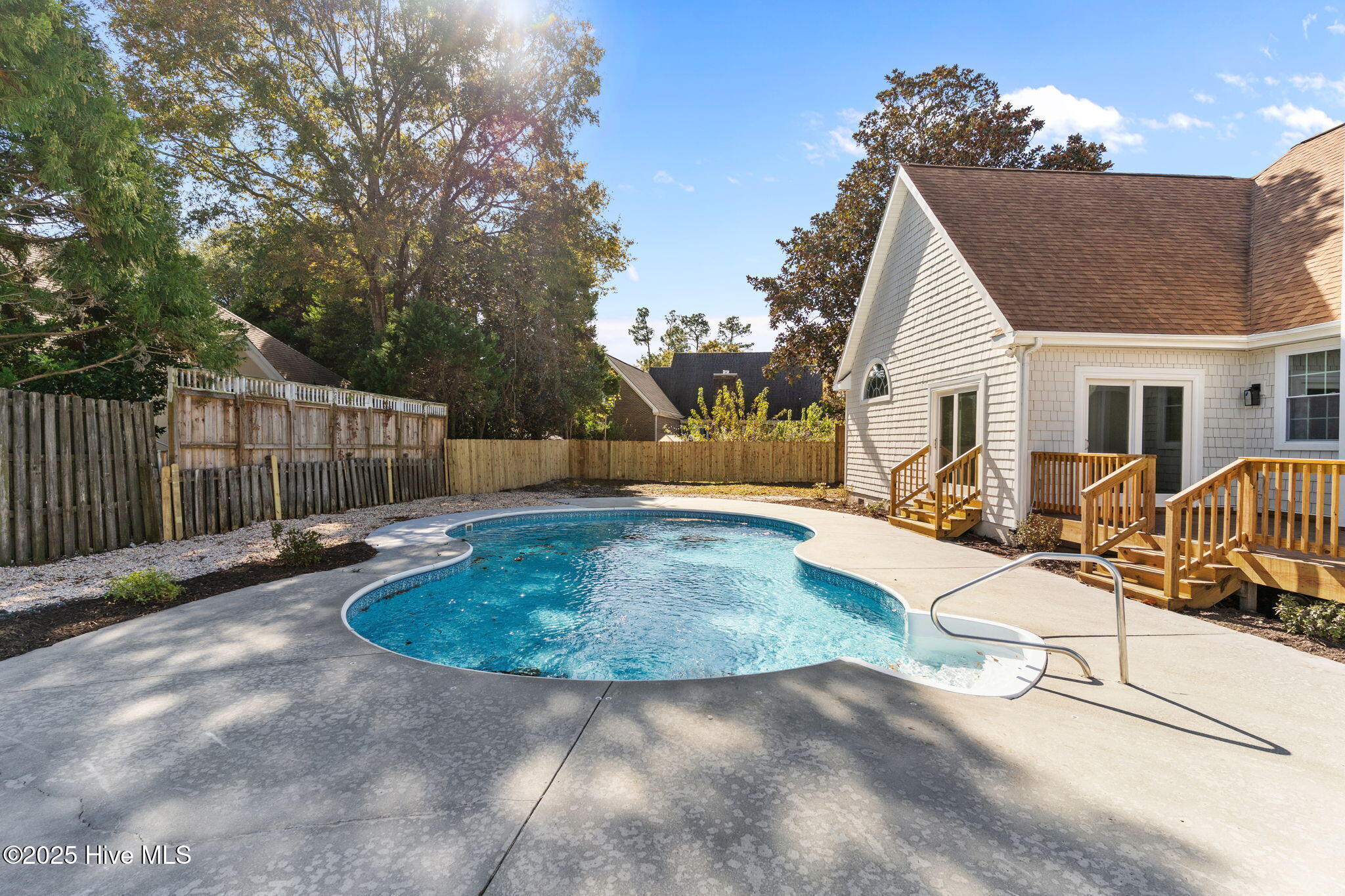 701 Barksdale Road, Wilmington, NC 28409 – photo 10: 11-web-or-mls-BTS08577