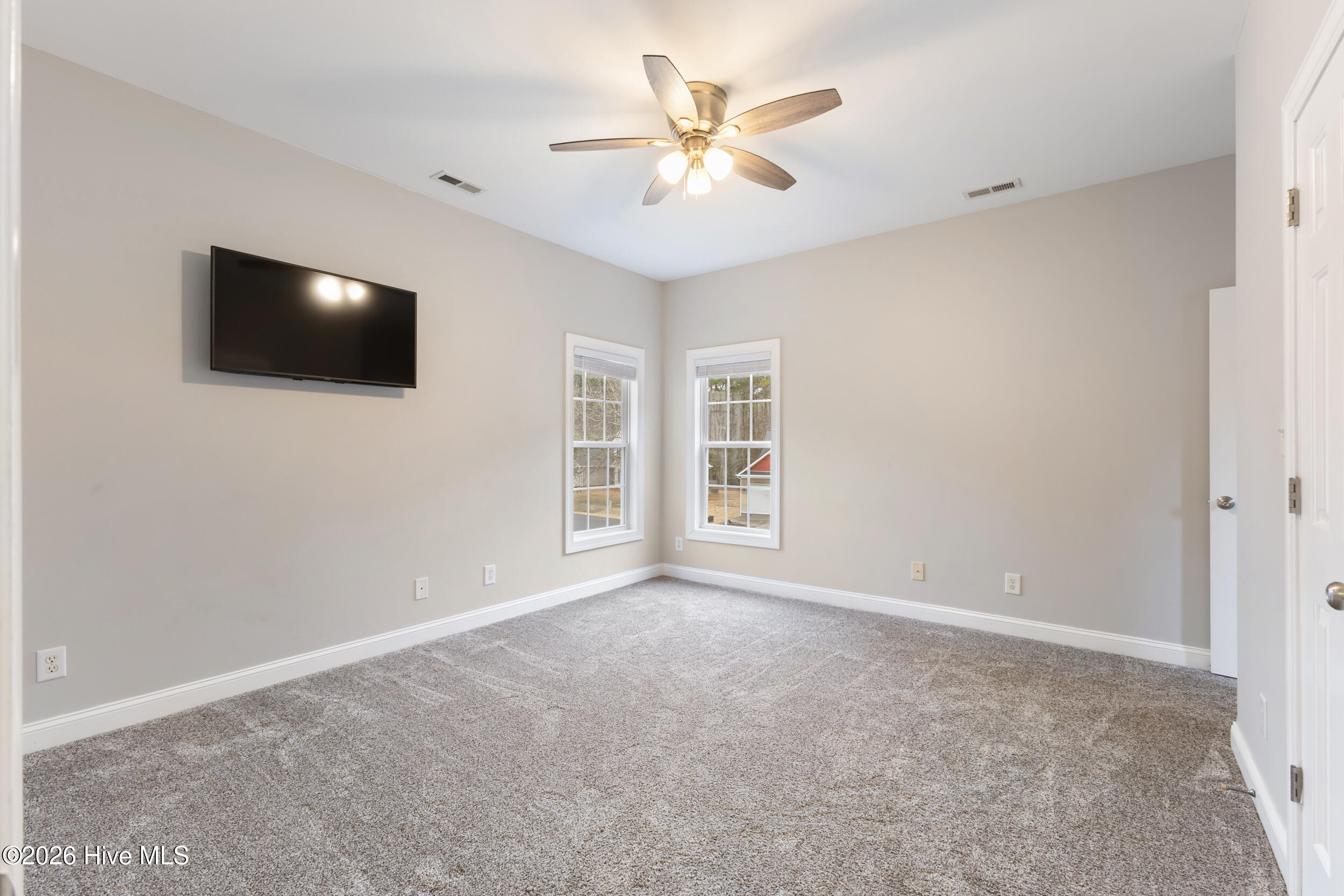 100557722 | Photo 20