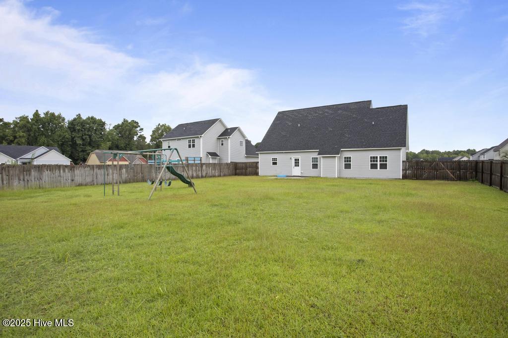 100539489 | Photo 25