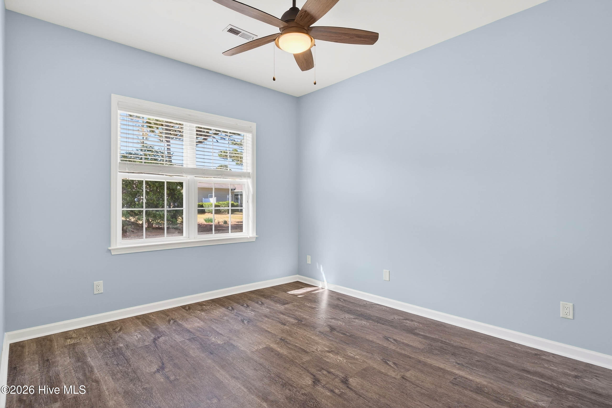 100564275 | Photo 20