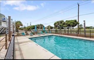 100492295 | Photo 46