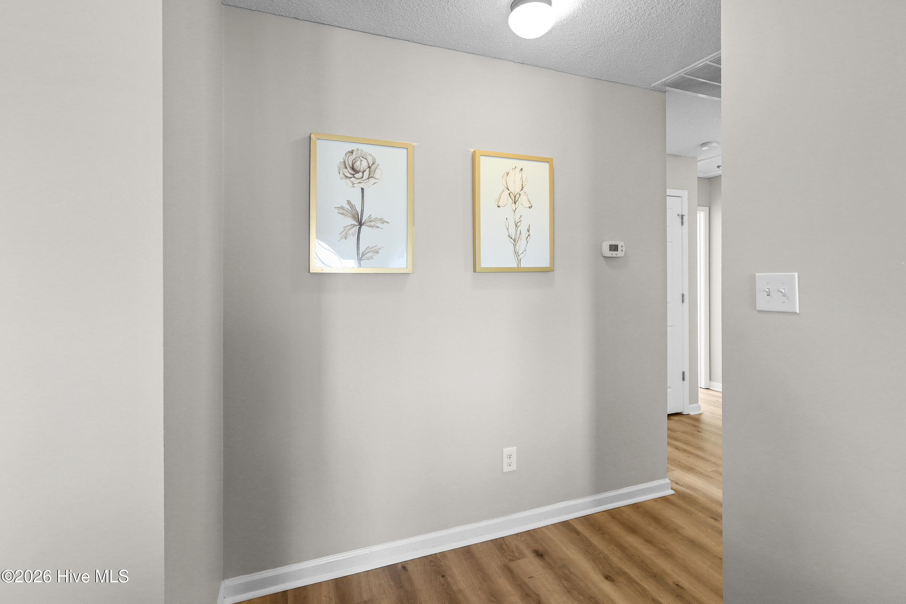 100554505 | Photo 23