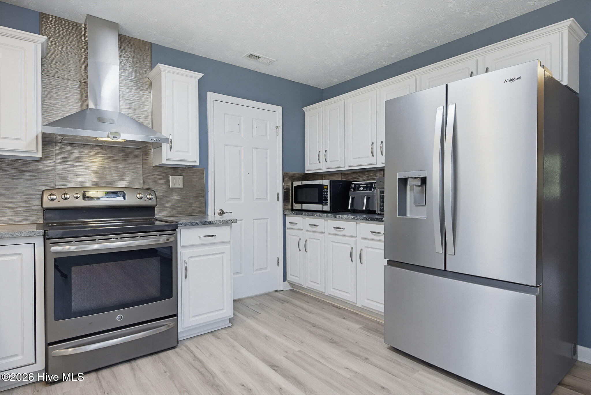 303 E Regent Court,Jacksonville