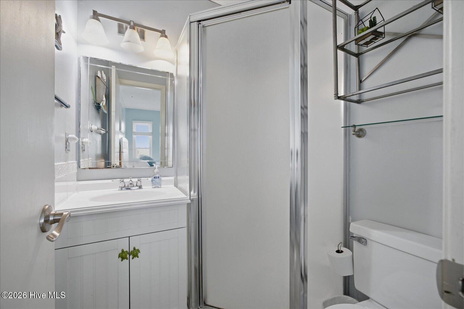 100561249 | Photo 20