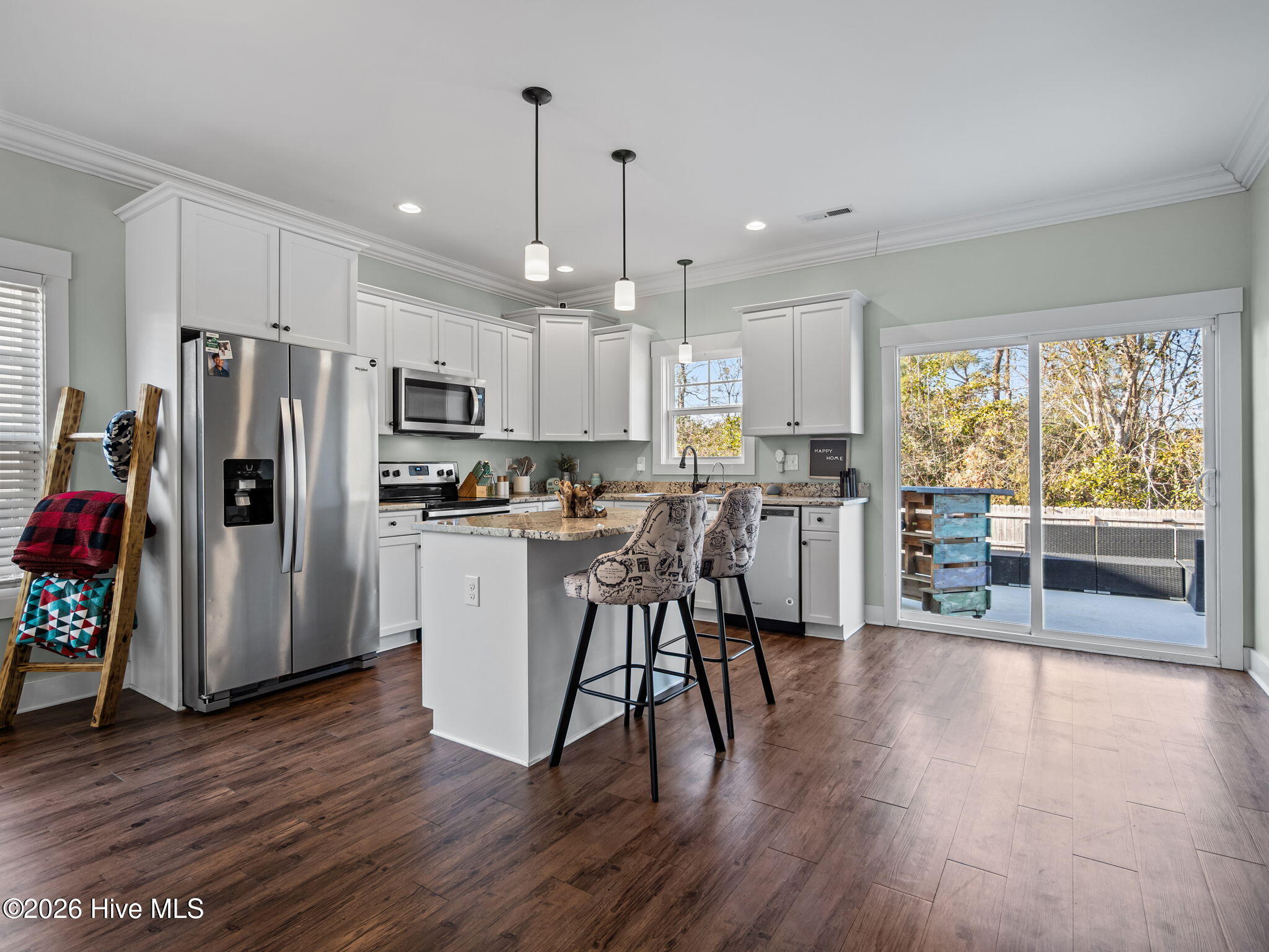 100553729 | Photo 19