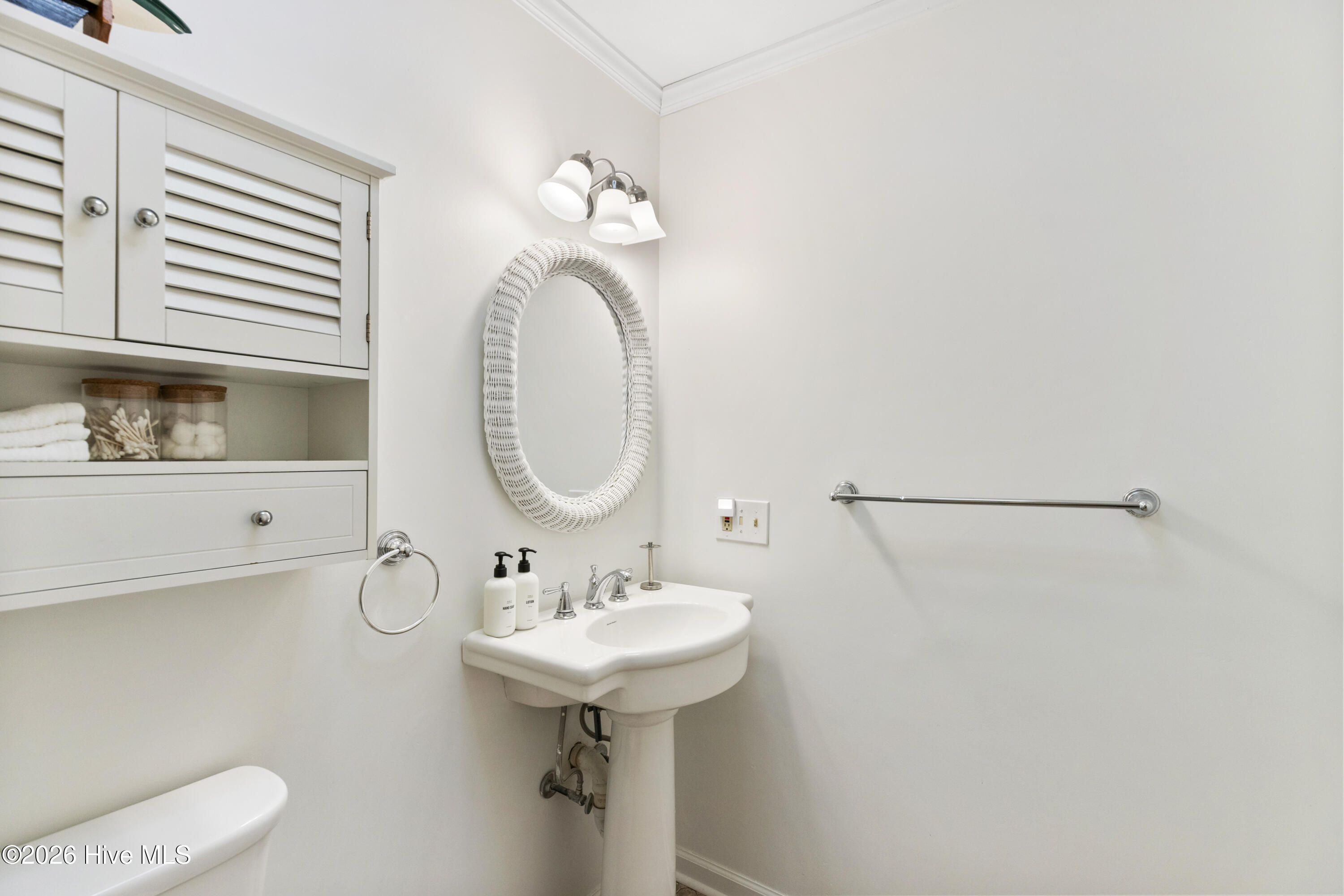 100552709 | Photo 23