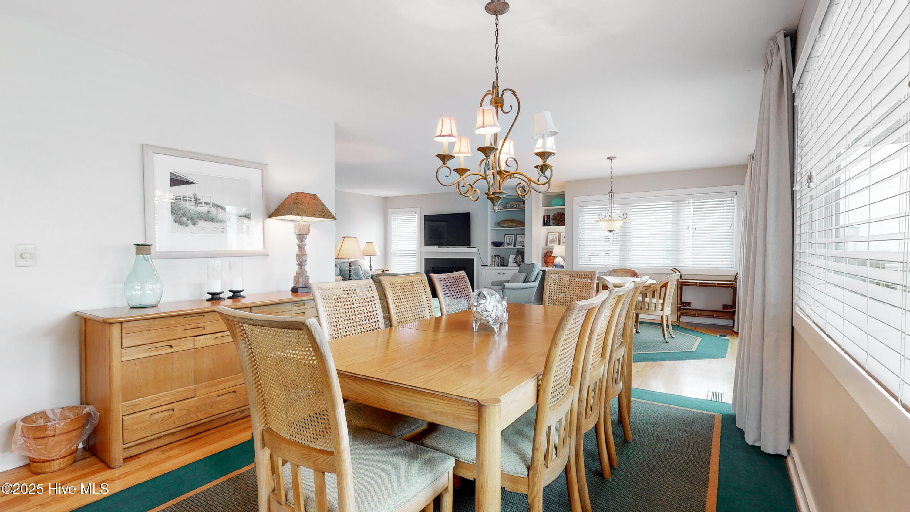 100553724 | Photo 43