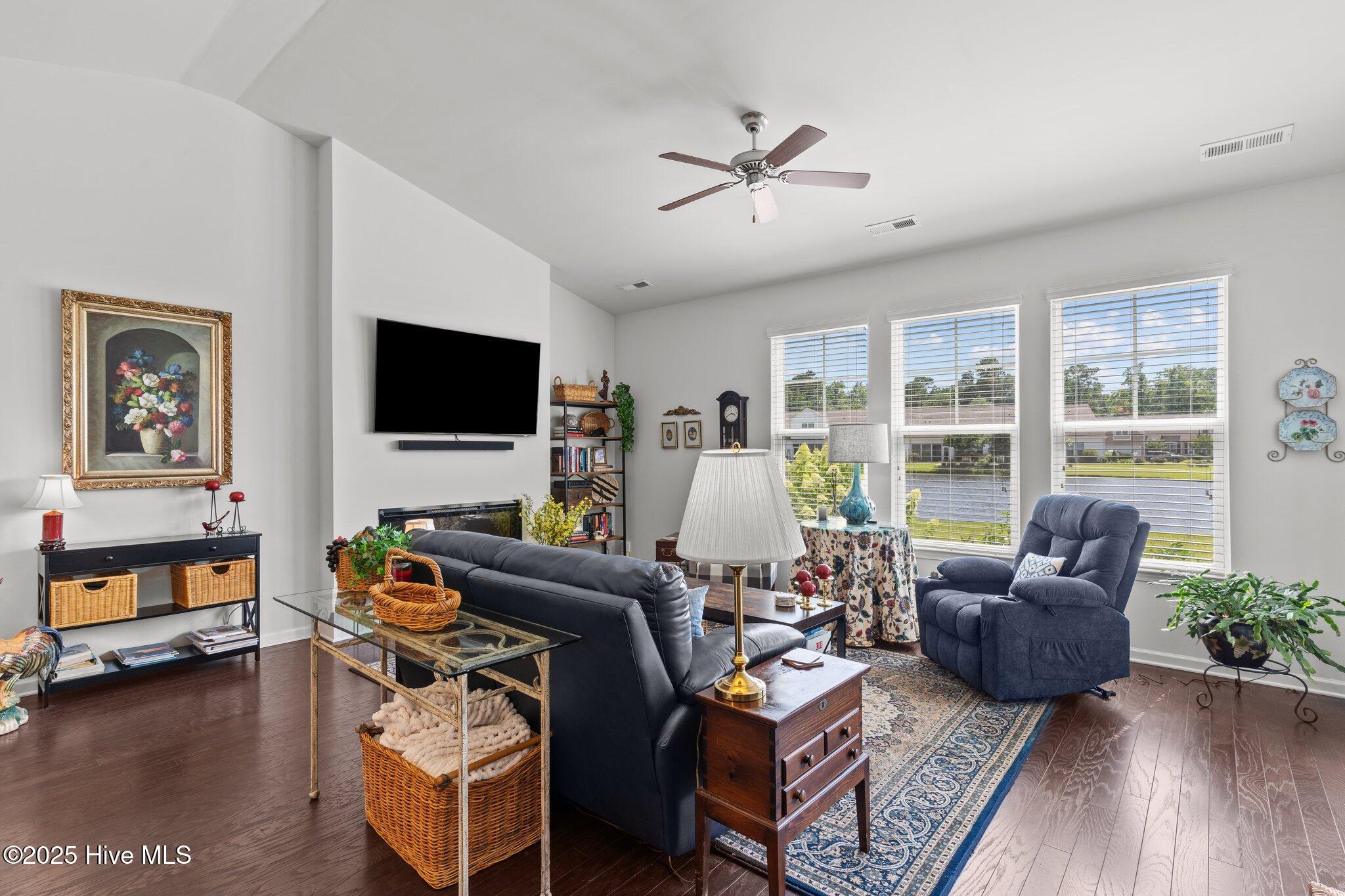627 Cambeck Drive SE Unit 3, Leland, NC 28451 – photo 9: 27-web-or-mls-BTS08254