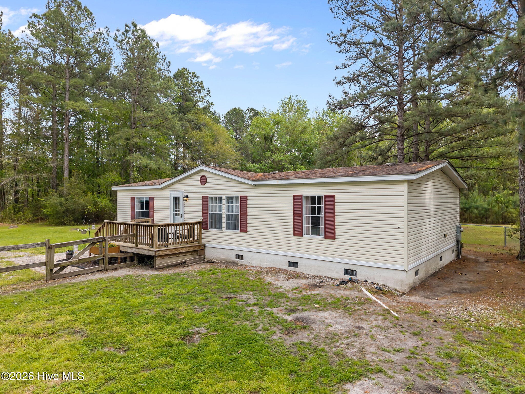 1161 Gibson Branch Road, Maysville, NC 28555 – photo 8: 1161 Gibson Branch Road, Maysville, NC