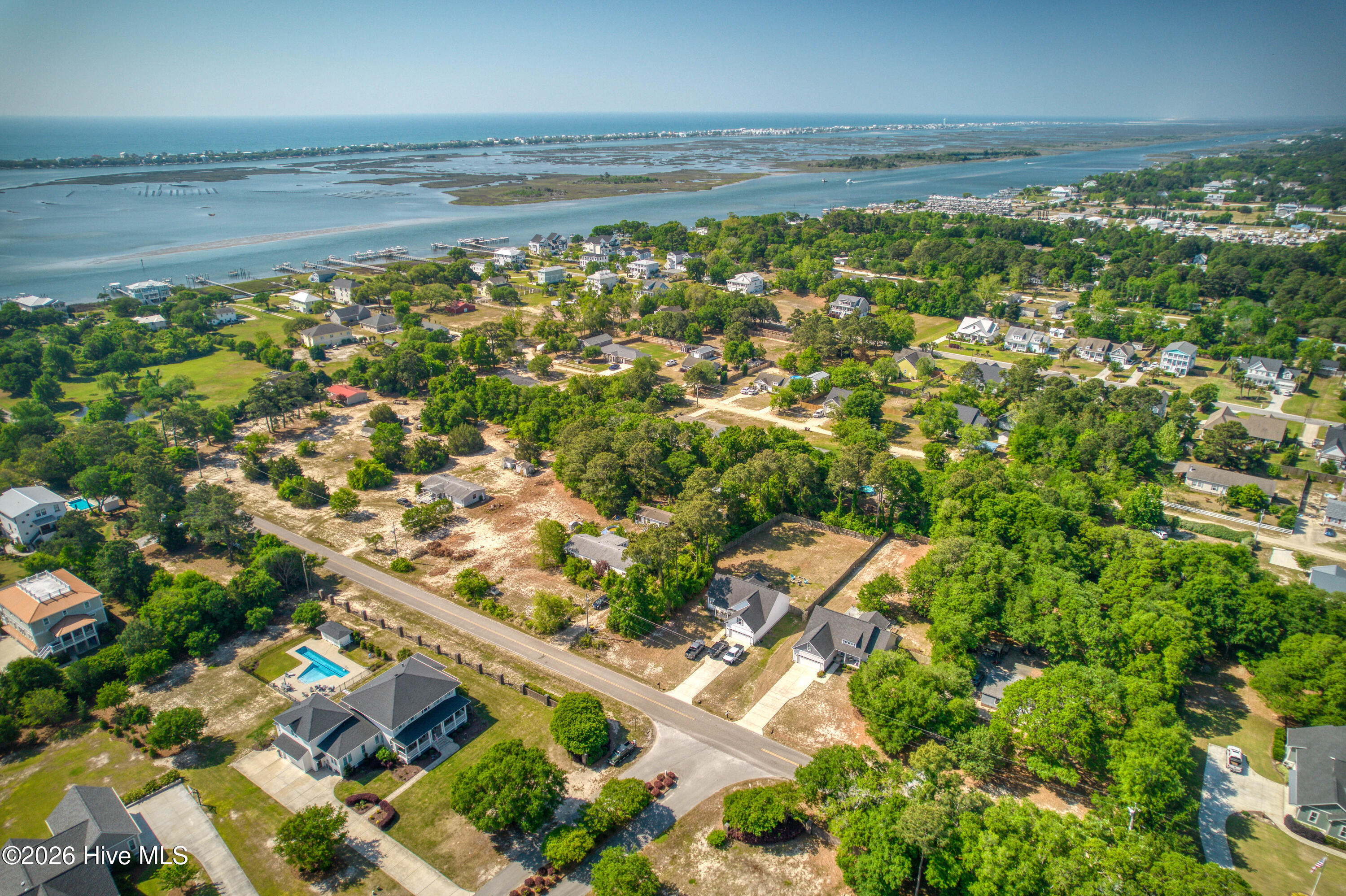 100569284 | Photo 54