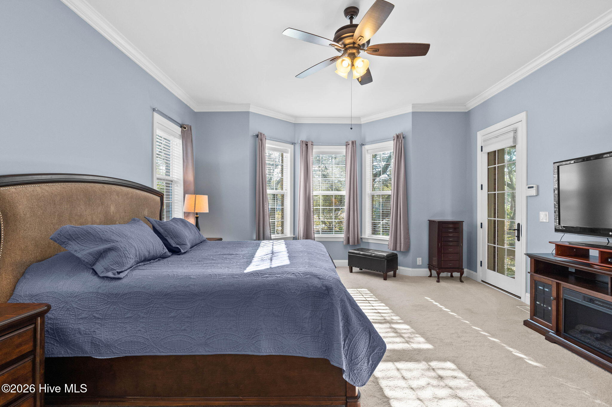 100553770 | Photo 23