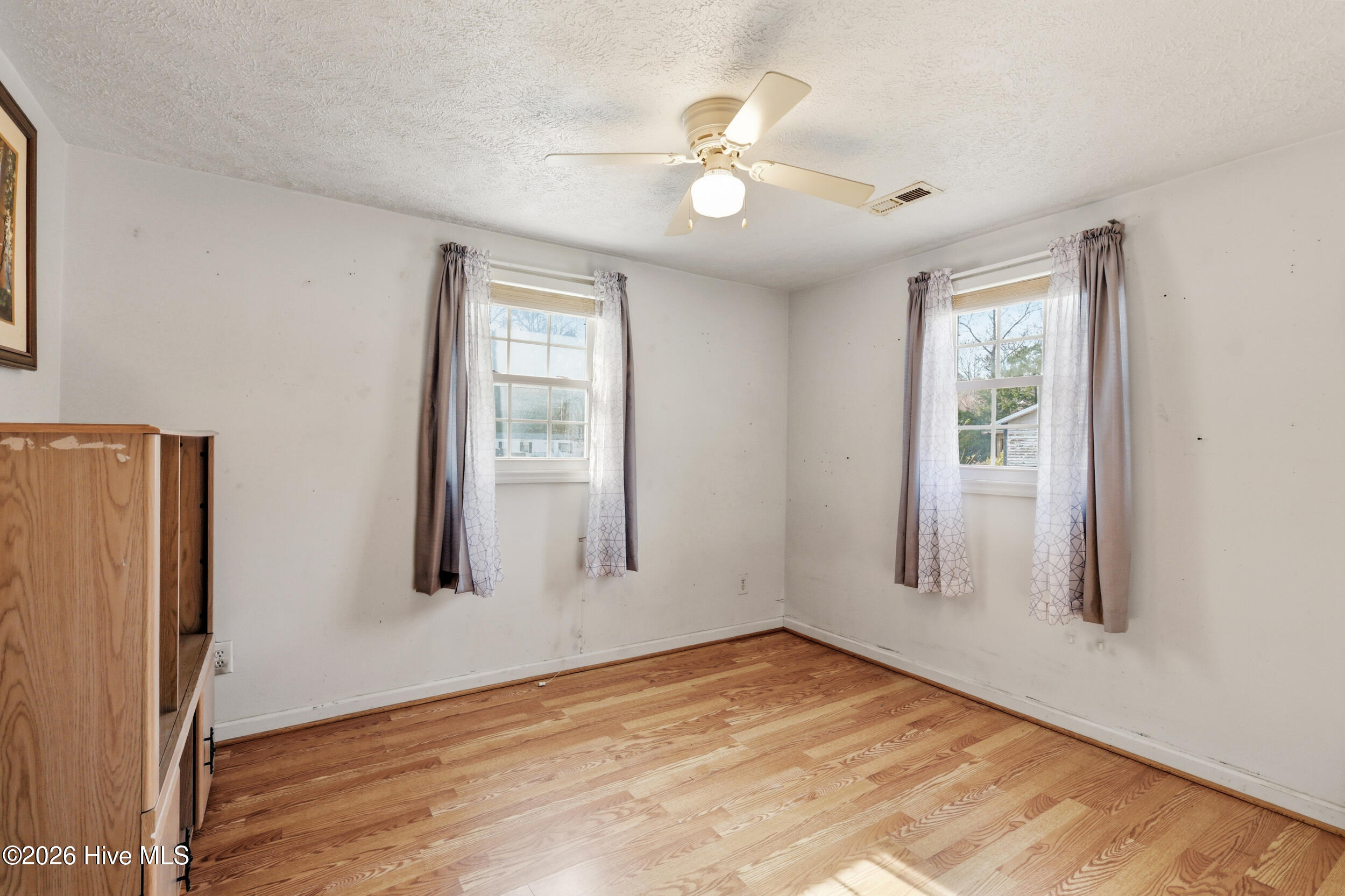 100555953 | Photo 15