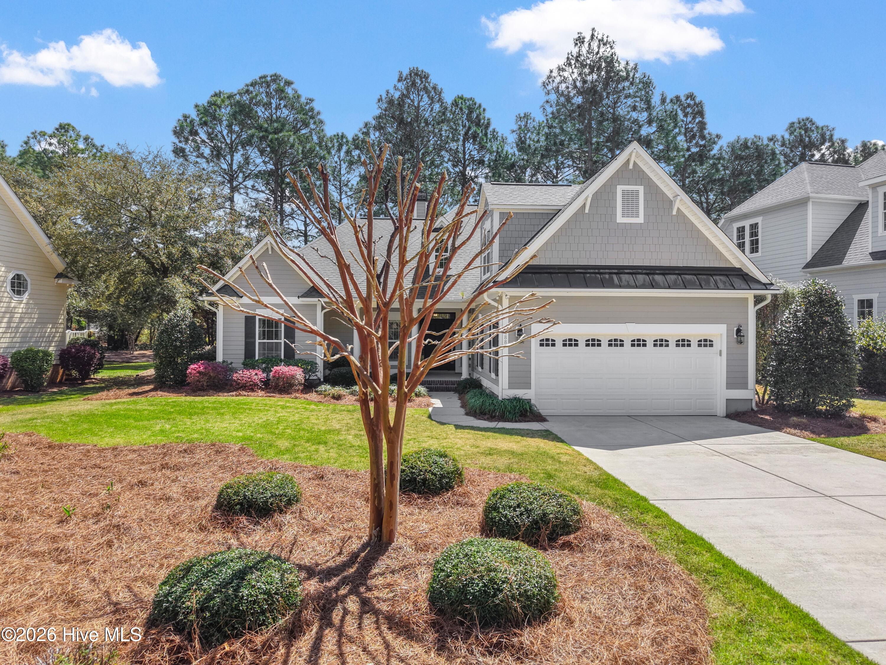 100563713 | Photo 56