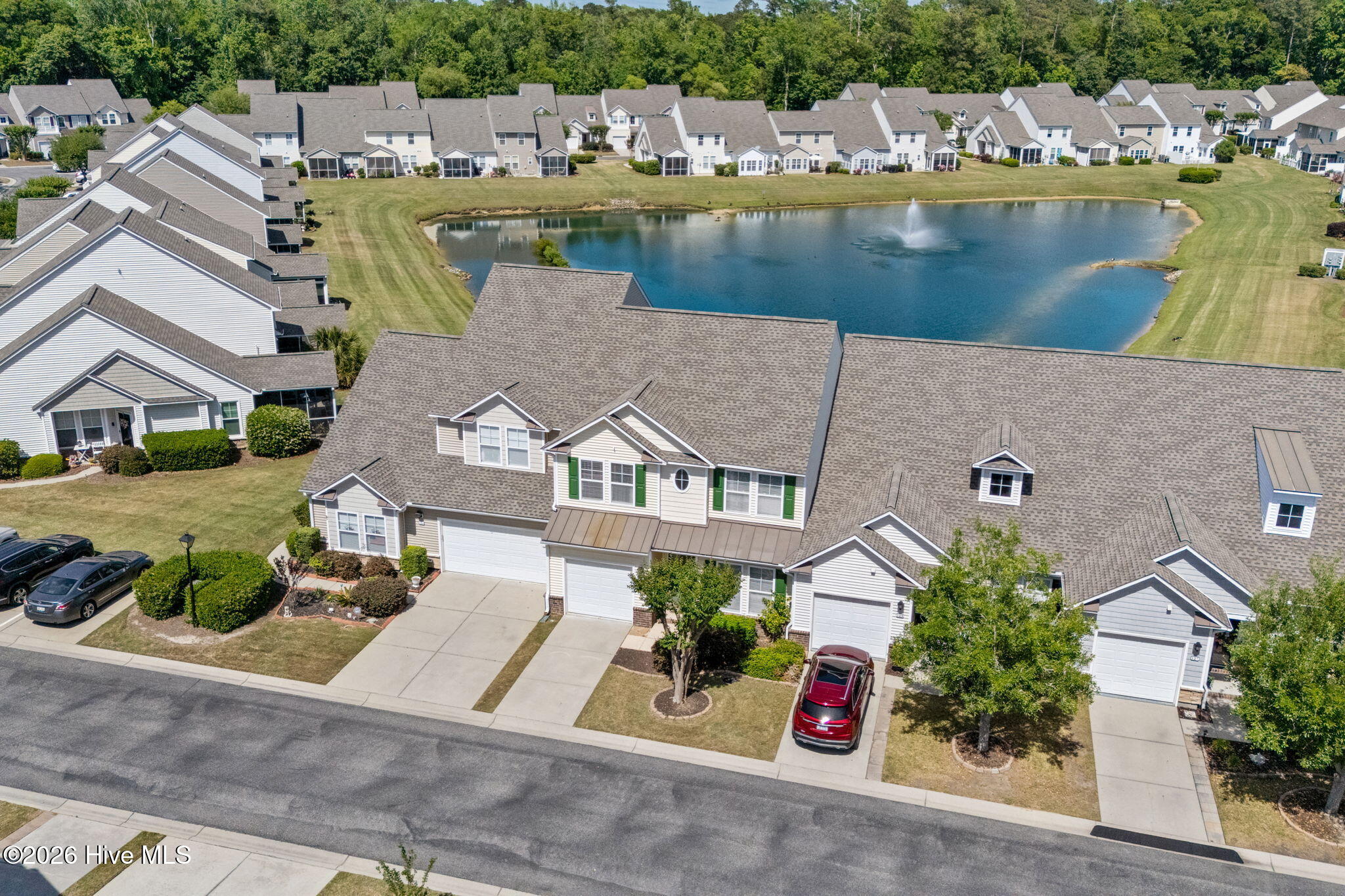 100570340 | Photo 57