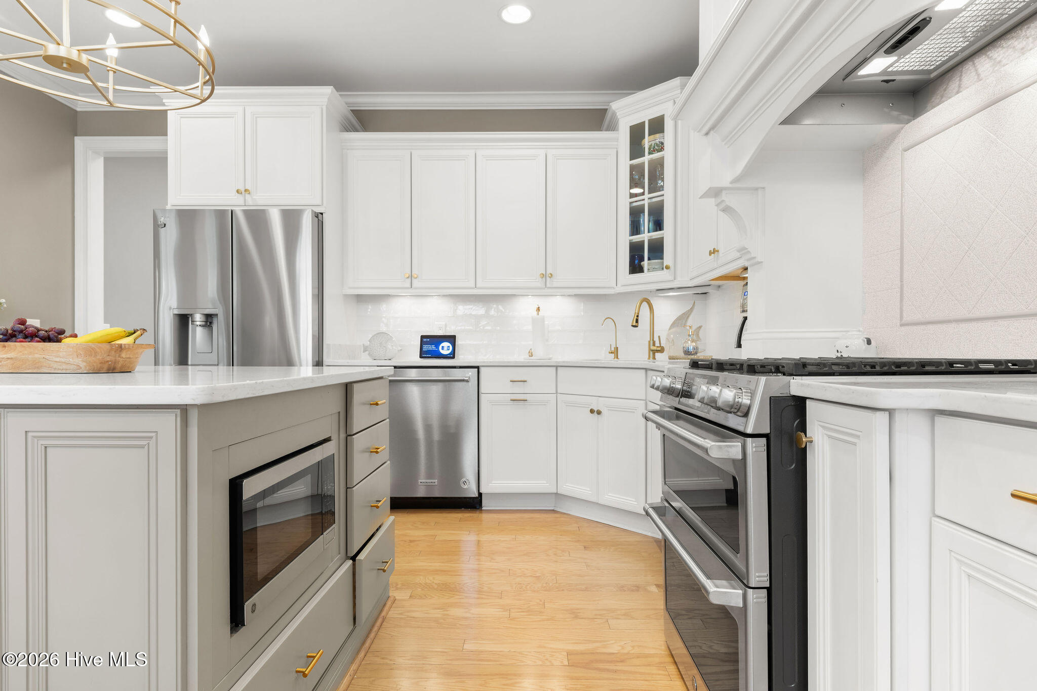 100556154 | Photo 27