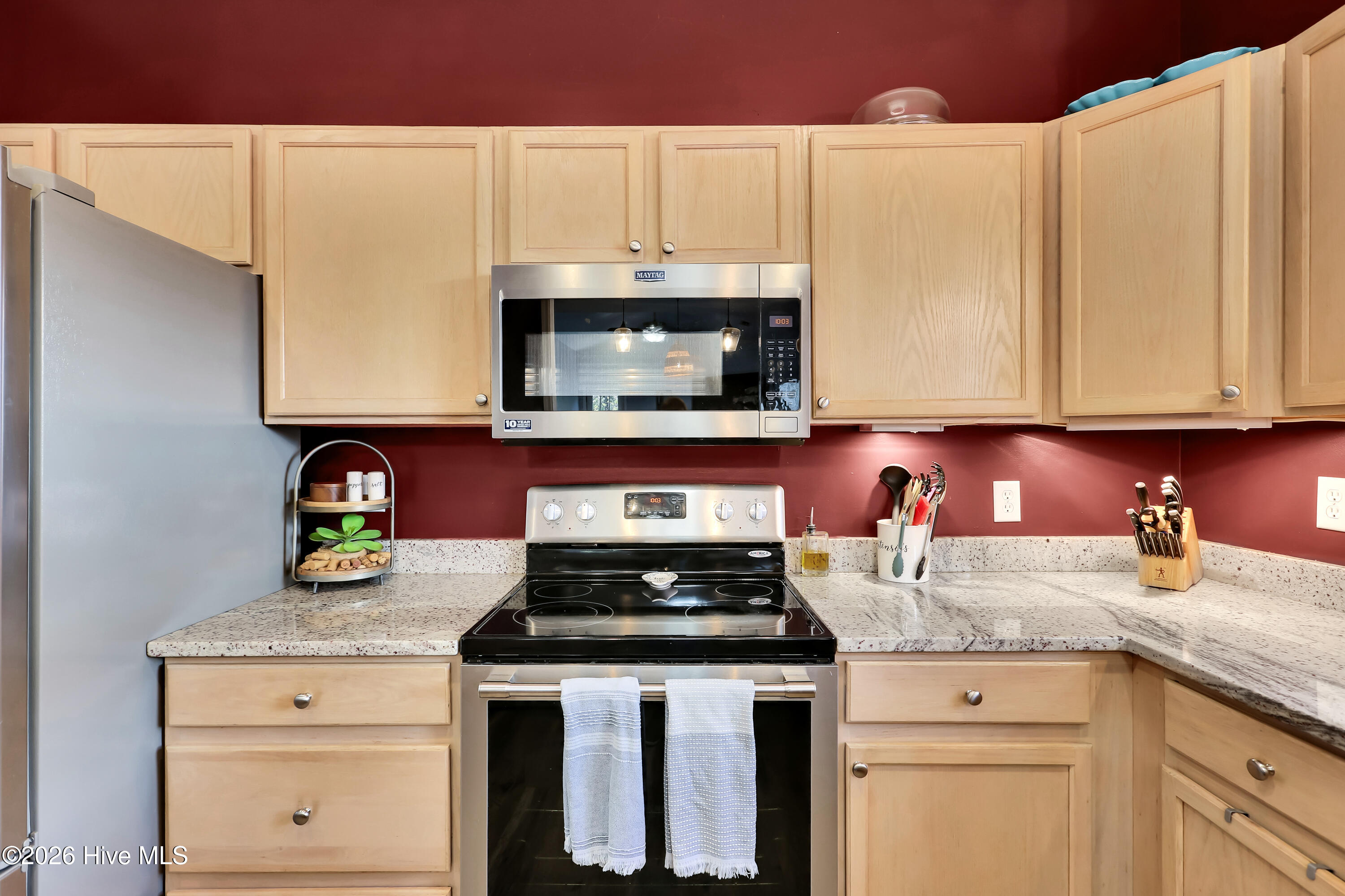 100552393 | Photo 13