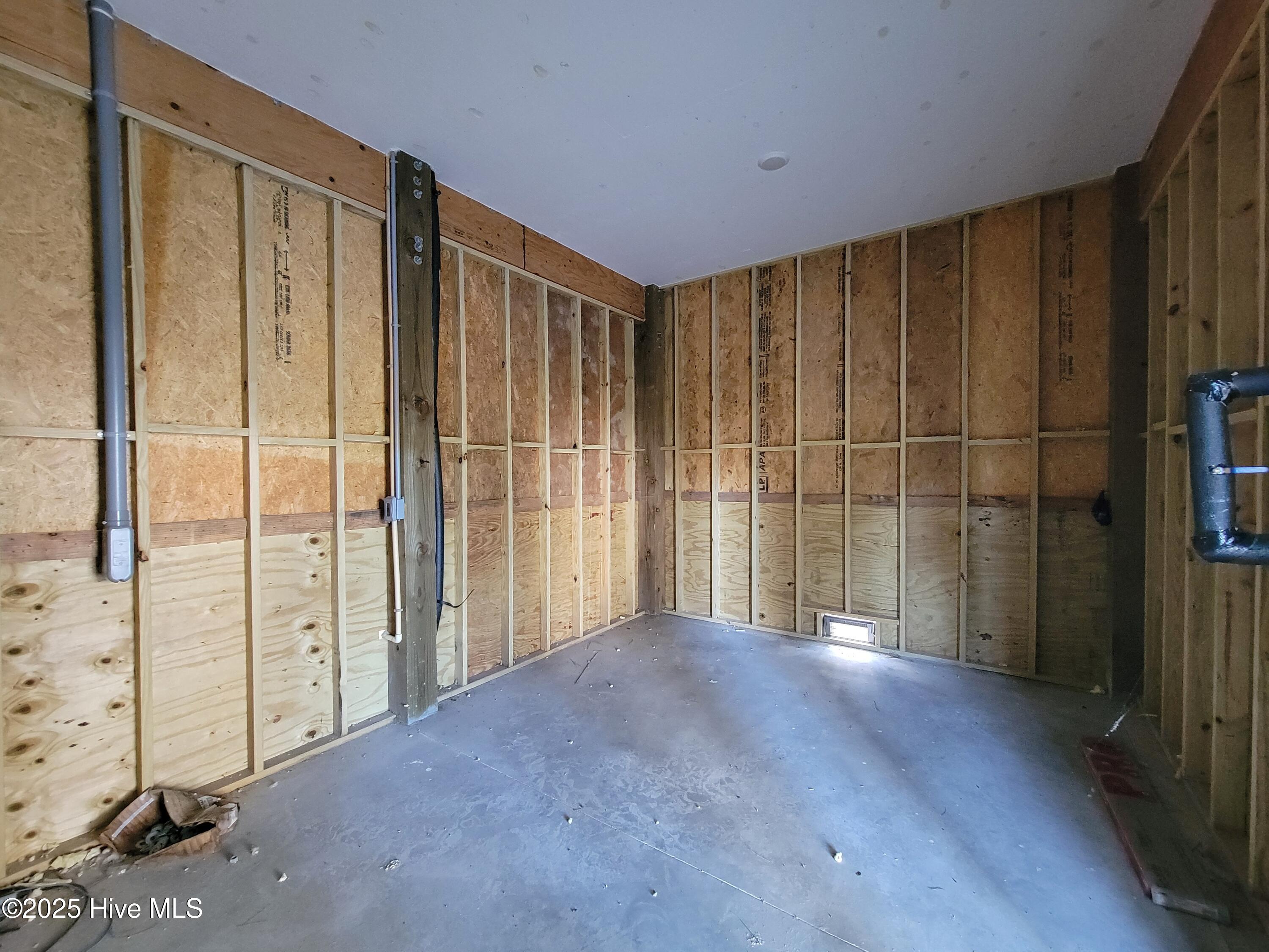 100534817 | Photo 23