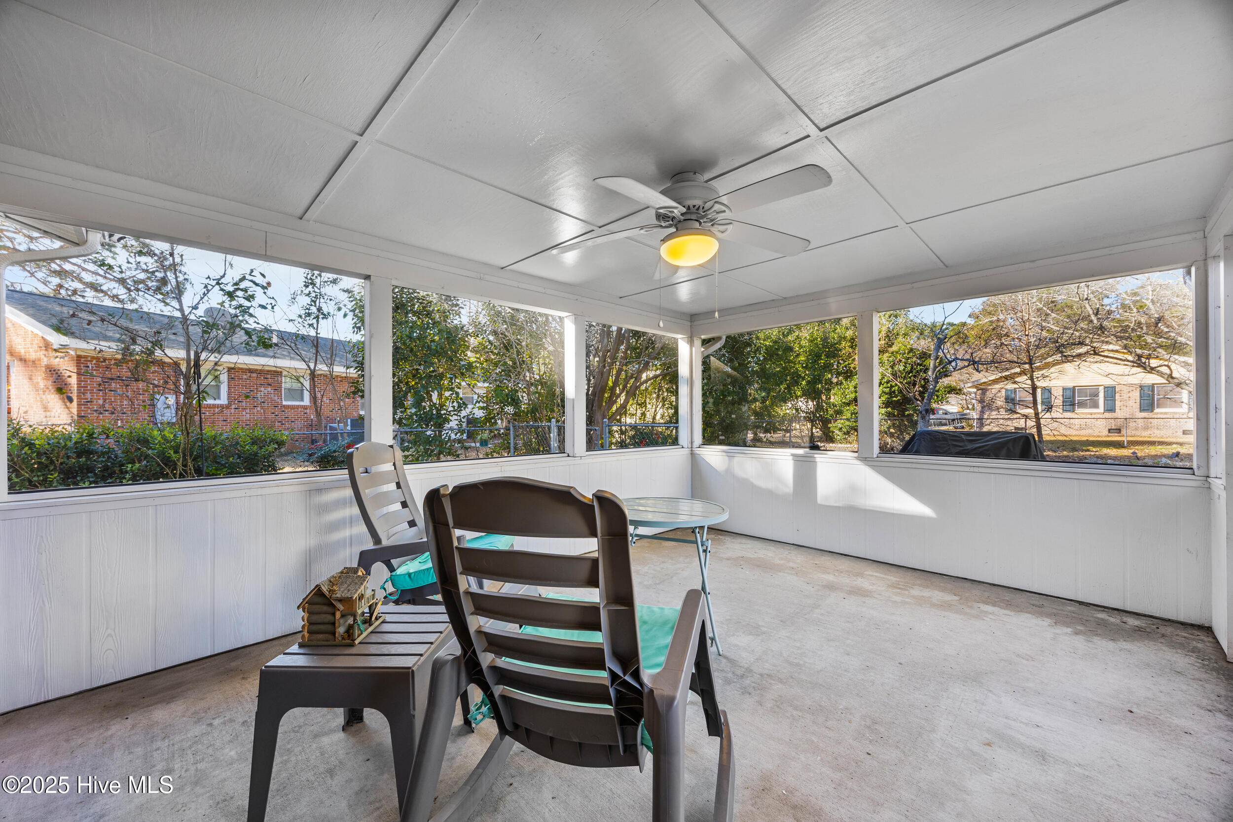 100546474 | Photo 33