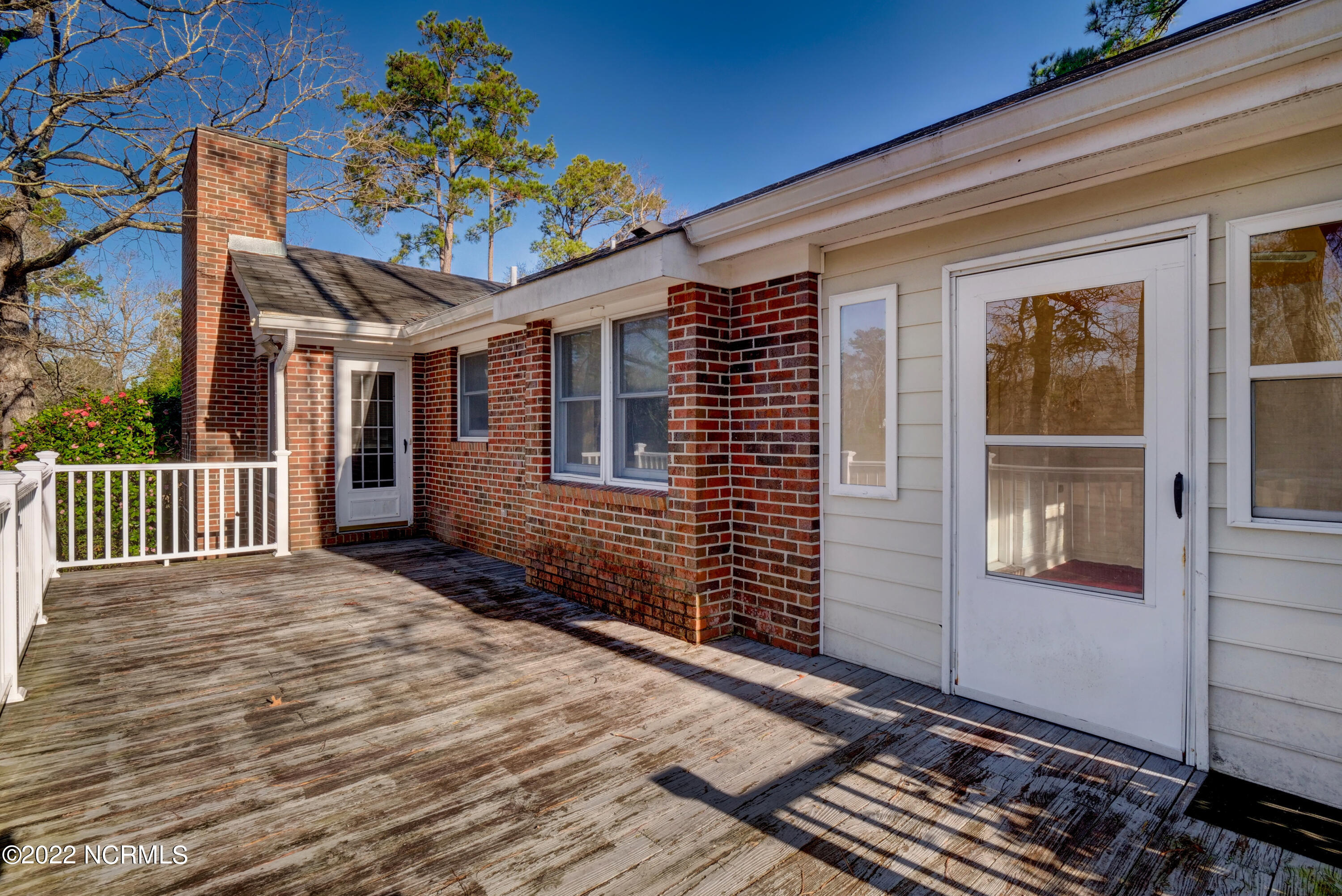 100550204 | Photo 24