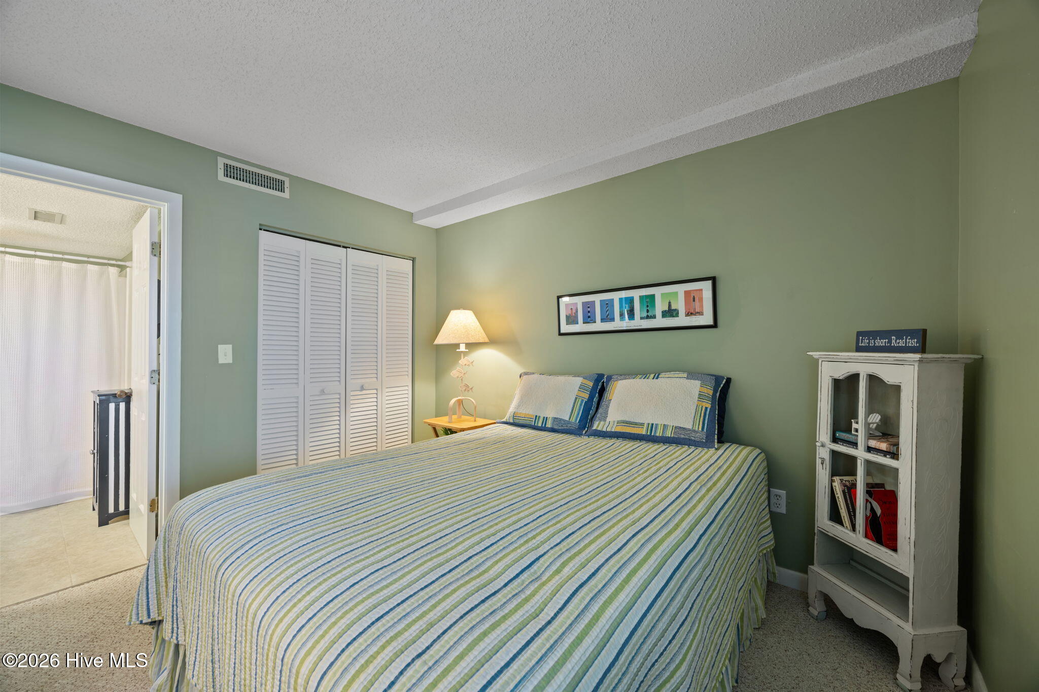 100565506 | Photo 22