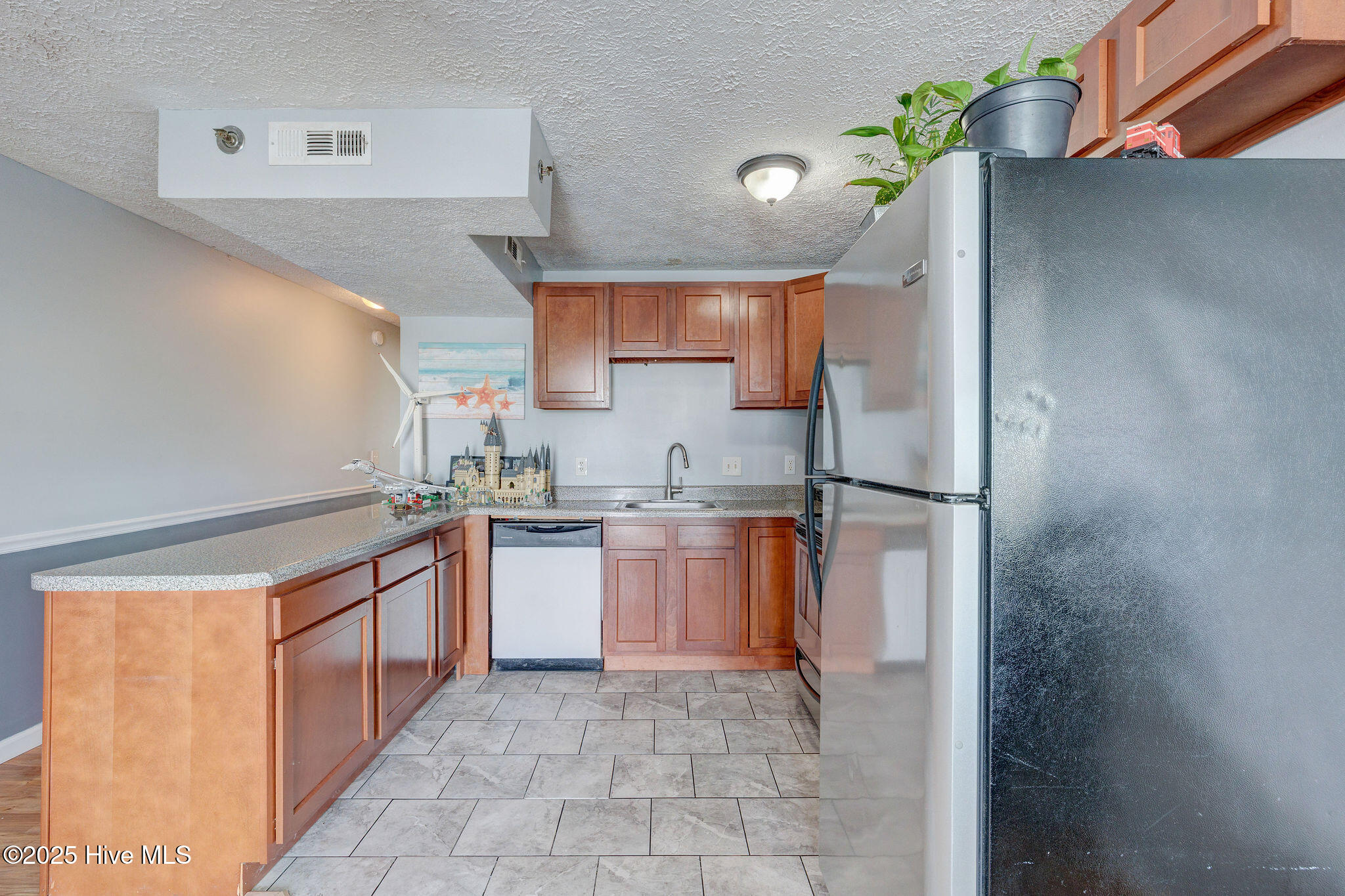 501 Canal Drive Apt A, Carolina Beach, NC 28428 – photo 15: 501CanalDriveUnitA-17