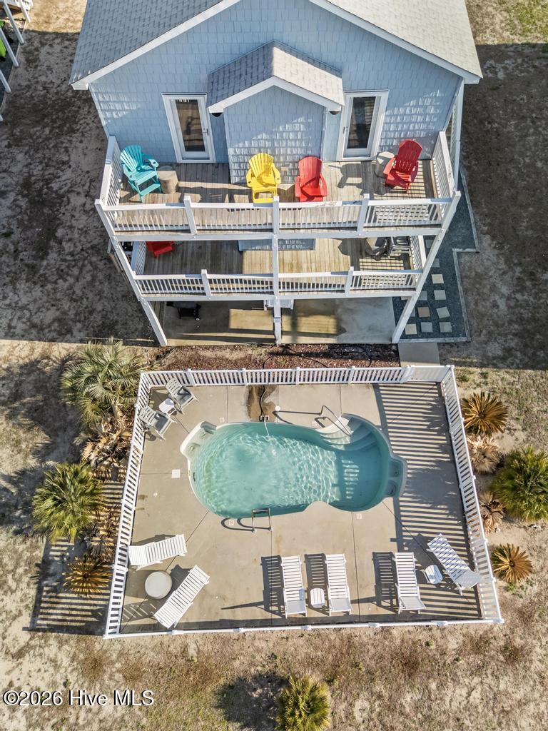 100559201 | Photo 78