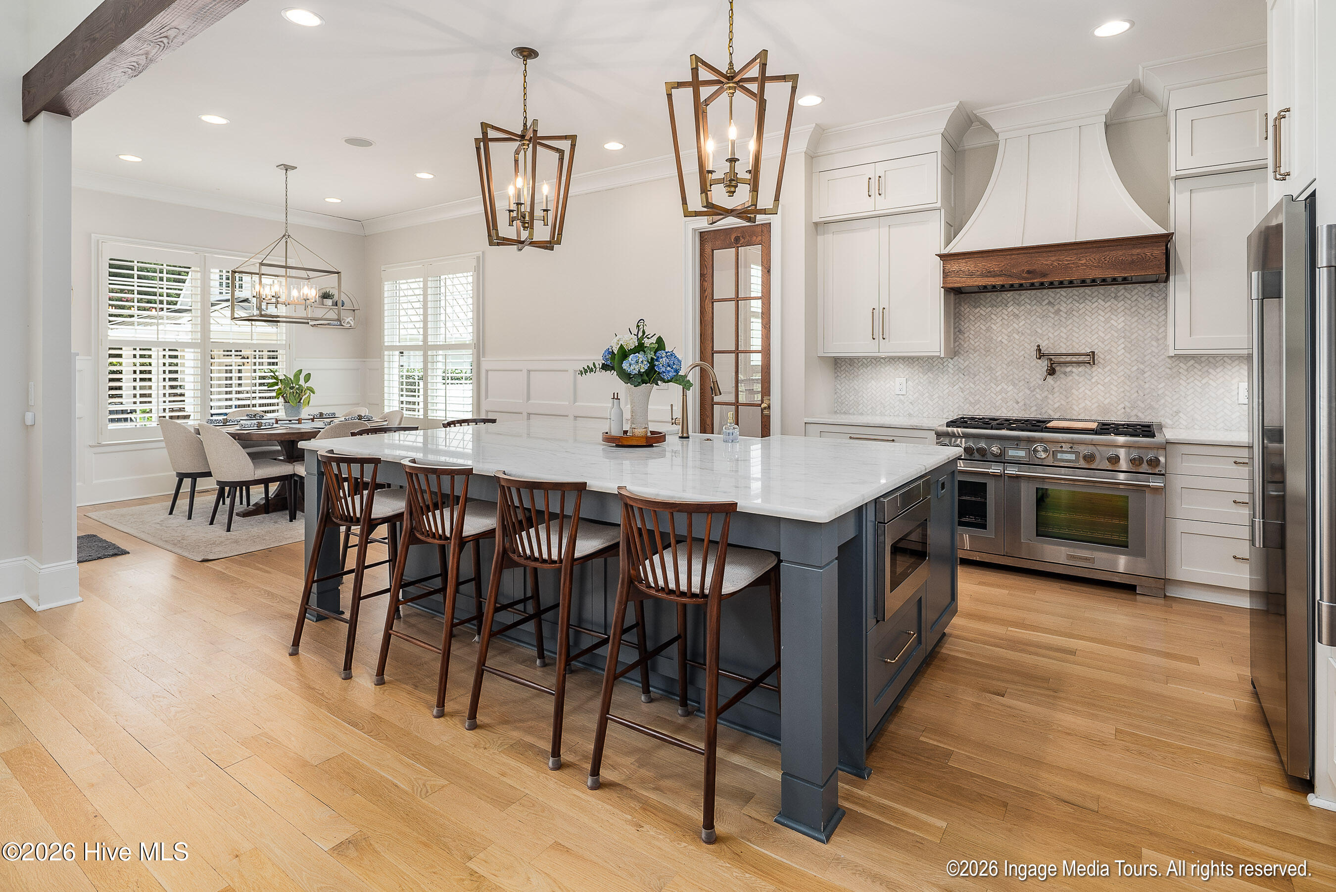 Kitchen Island - great for entertaining and loaded with storage.